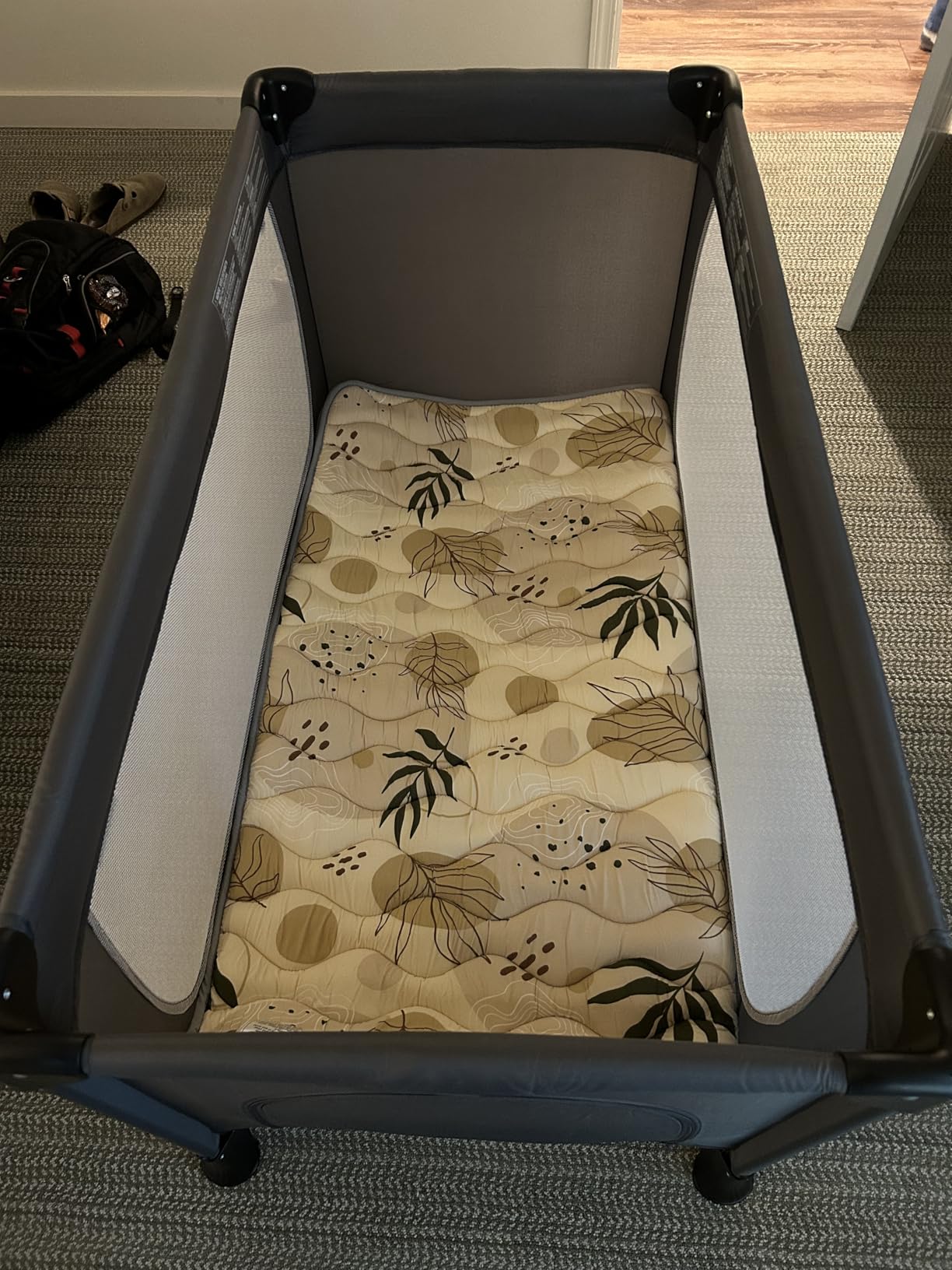 hauck Baby & Toddler Foldable Travel Cot and Portable Playpen, Dream N Play Plus, Grey customer photo 1