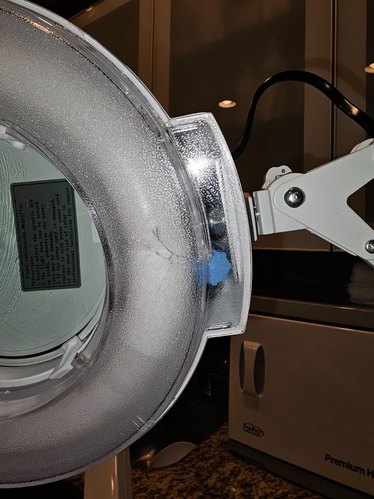 Buy-Rite 2-in-1 Marie Ozone Facial Steamer, 5 Diopter Magnifying Lamp, Fully Adjustable Height, 360' Swivel, Timer and Automatic Shut-Off, Large Star Base with Wheels, MEI-2001A customer photo 2