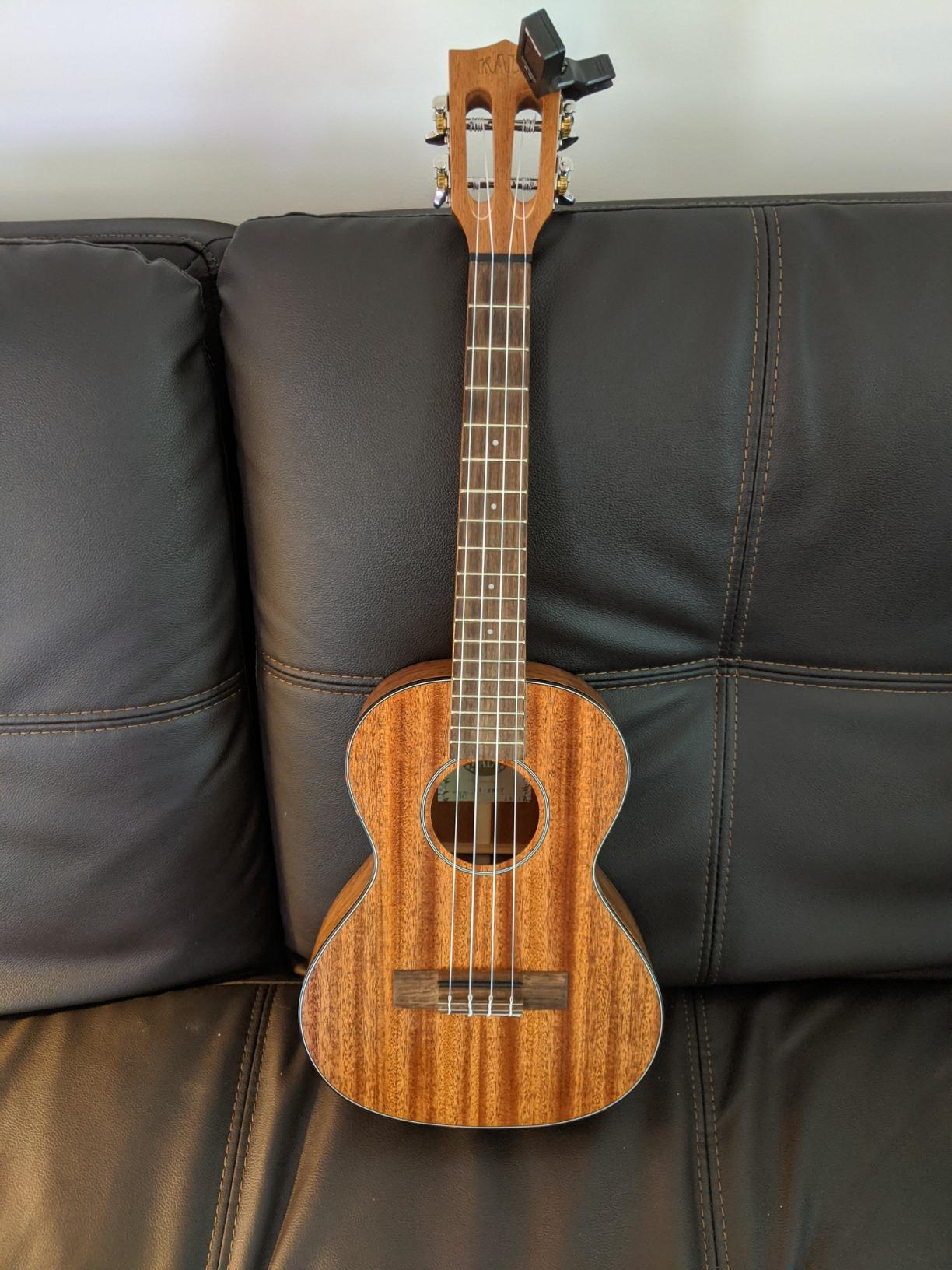 Kala KA-SMHT Solid Mahogany Tenor Ukulele customer photo 2