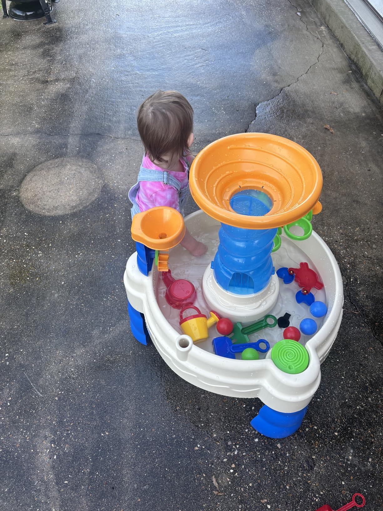 Little Tikes Spiralin' Seas Waterpark Play Table, Multicolor customer photo 1