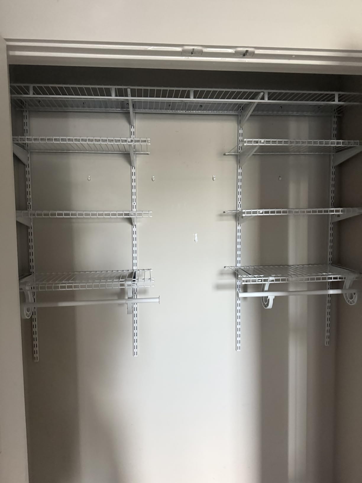 ClosetMaid ShelfTrack Wire Closet Organizer System, Adjustable from 4 to 6 Ft., With Shelves, Clothes Rods, Hardware customer photo 1
