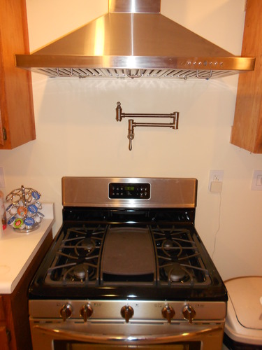 Delta Brushed Gold Traditional Pot Filler Kitchen Faucet, Wall Mount Kitchen Faucet, Champagne Bronze customer photo 2