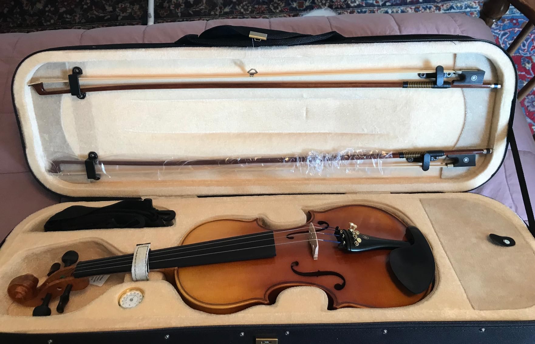 Cecilio Violin 4/4 Full Size Kit Hand Oil Rub Highly Flamed 1-Piece Back Solidwood Violin with D'Addario Prelude Strings customer photo 2