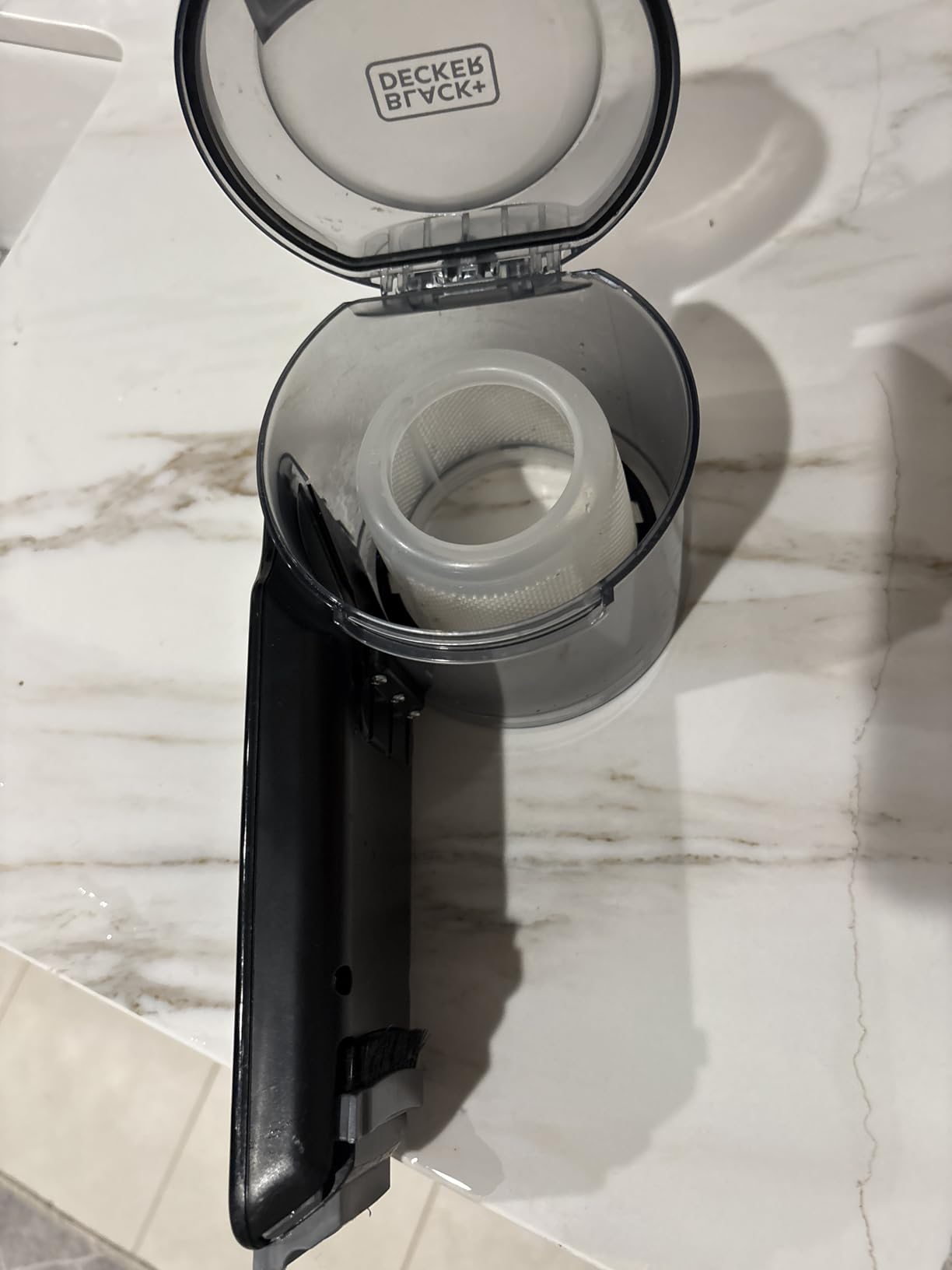 BLACK+DECKER dust buster PIVOT VAC Handheld Vacuum Cordless, Car Vacuum Portable Rechargeable, Extendible Crevice Tool and 200 Degree Pivoting Nozzle, Strong Suction, Lightweight (BDH2000PL) customer photo 2