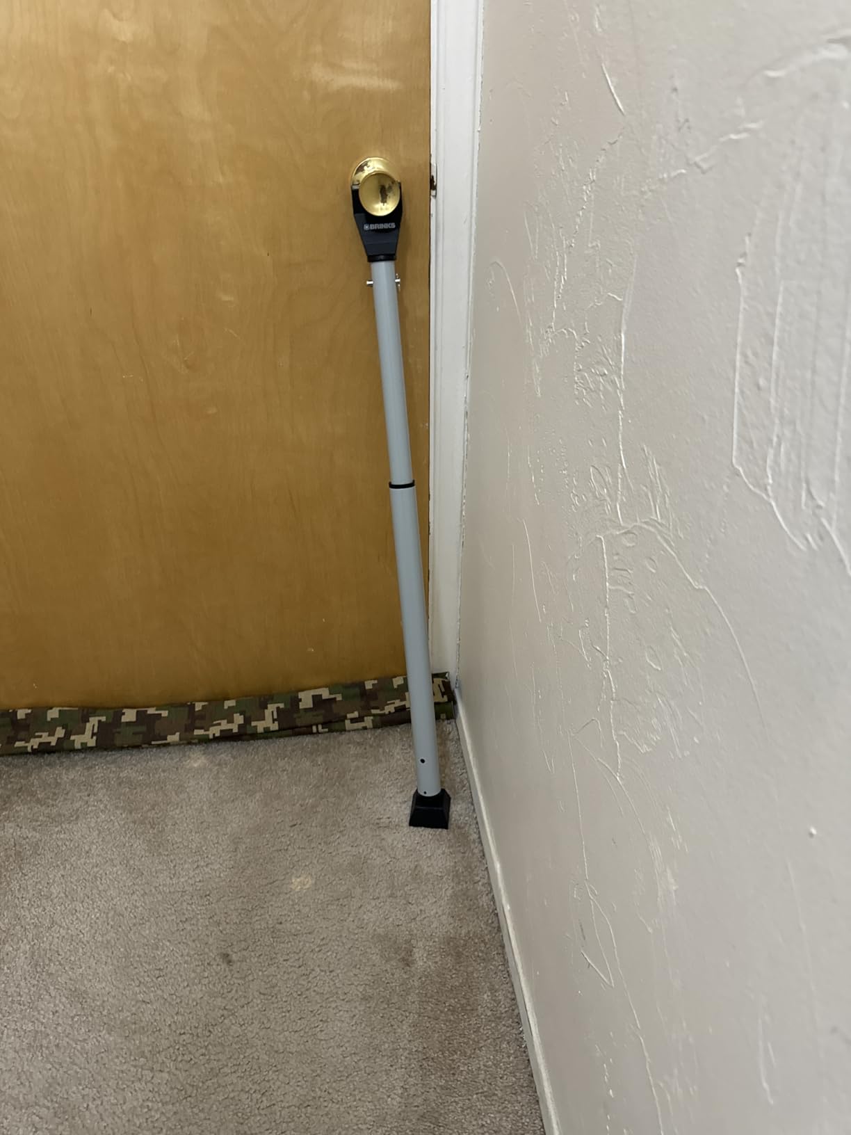 BRINKS Door Security Bar - Adjustable Brinks Door Security Bar for Travel, School, Dorm and Home - Door Jammer for Hinged Doors and Sliding Door Security - Silver customer photo 1