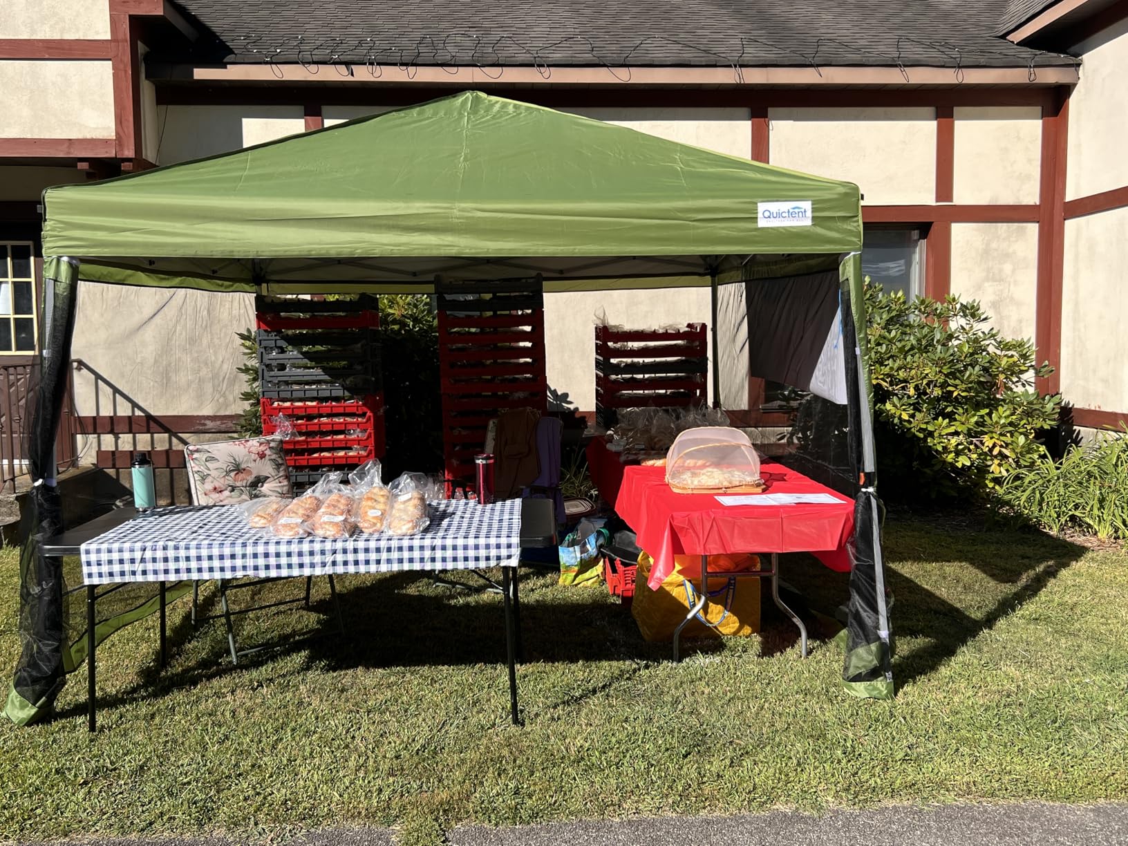 Quictent 10'x10' Pop up Screened Canopy Tent with Mosquito Netting, Portable Easy up Outdoor Screen House Shelter for Patio, Camping and Picnic, Includes Wheeled Carry Bag customer photo 2
