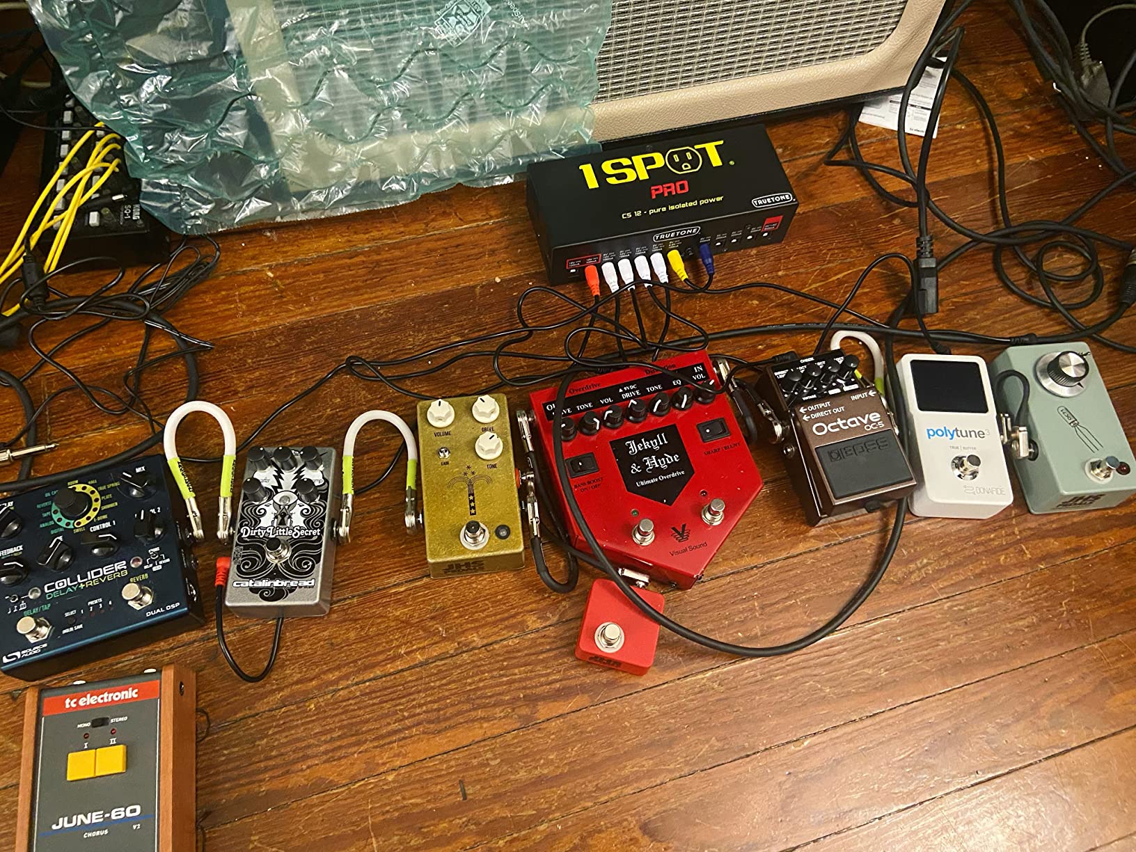 Truetone 1 SPOT Pro CS12 Guitar Pedal Power Supply with 12 Isolated Outputs, 9Vac 9Vdc 12V 18V variable voltage, Studio Power for Your Pedalboard customer photo 1
