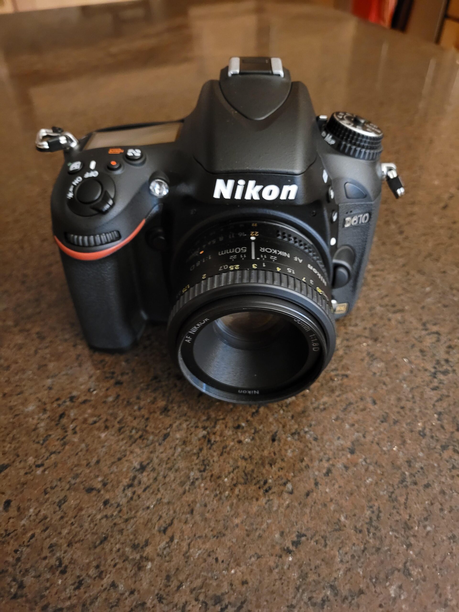 Nikon D610 24.3 MP CMOS FX-Format Digital SLR Camera (Body Only)(Renewed) customer photo 2