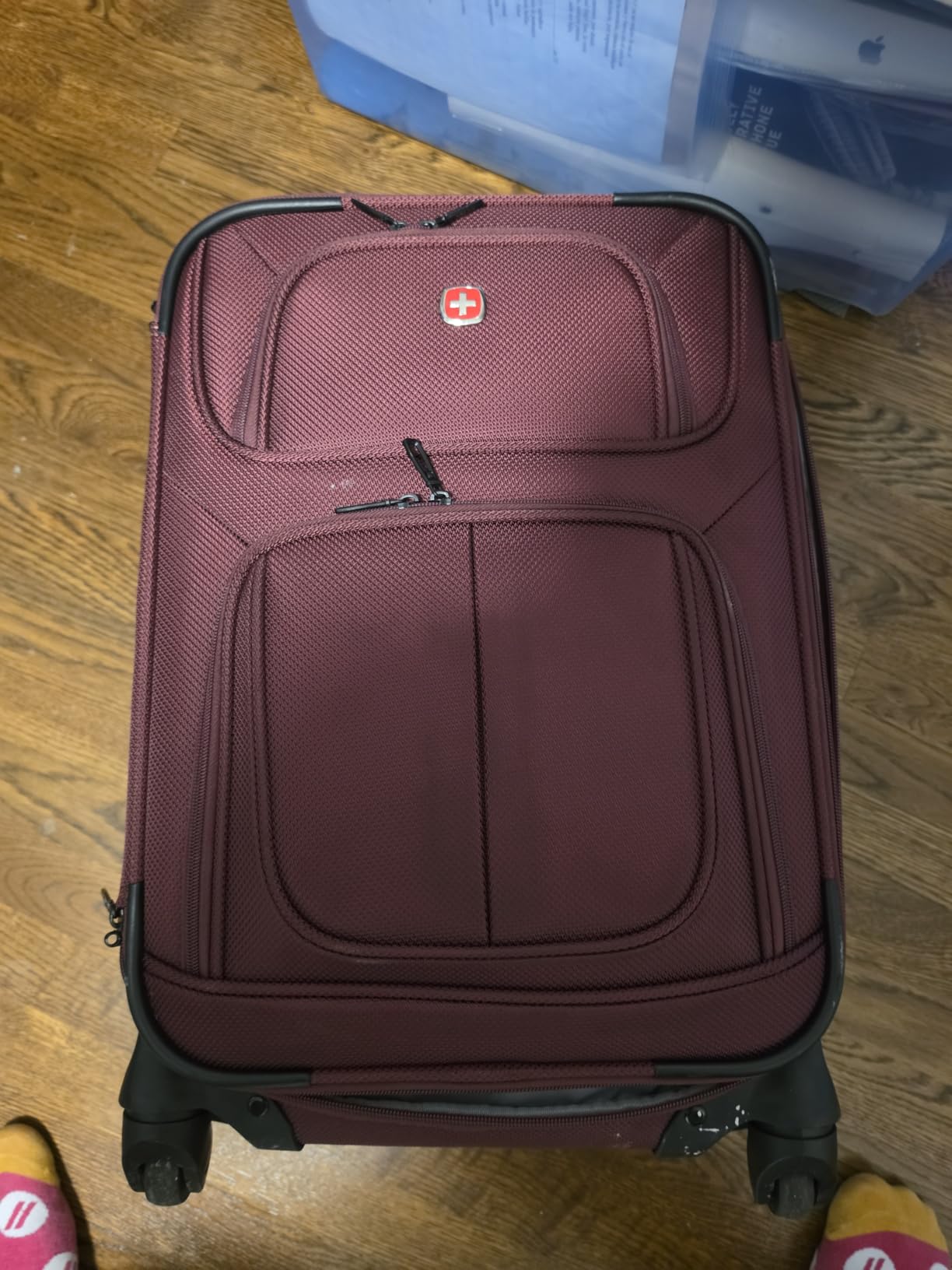 SWISSGEAR Sion Softside Expandable Spinner Luggage Durable Lightweight Travel Suitcase, Dark Grey, Checked-Large 29-Inch customer photo 1