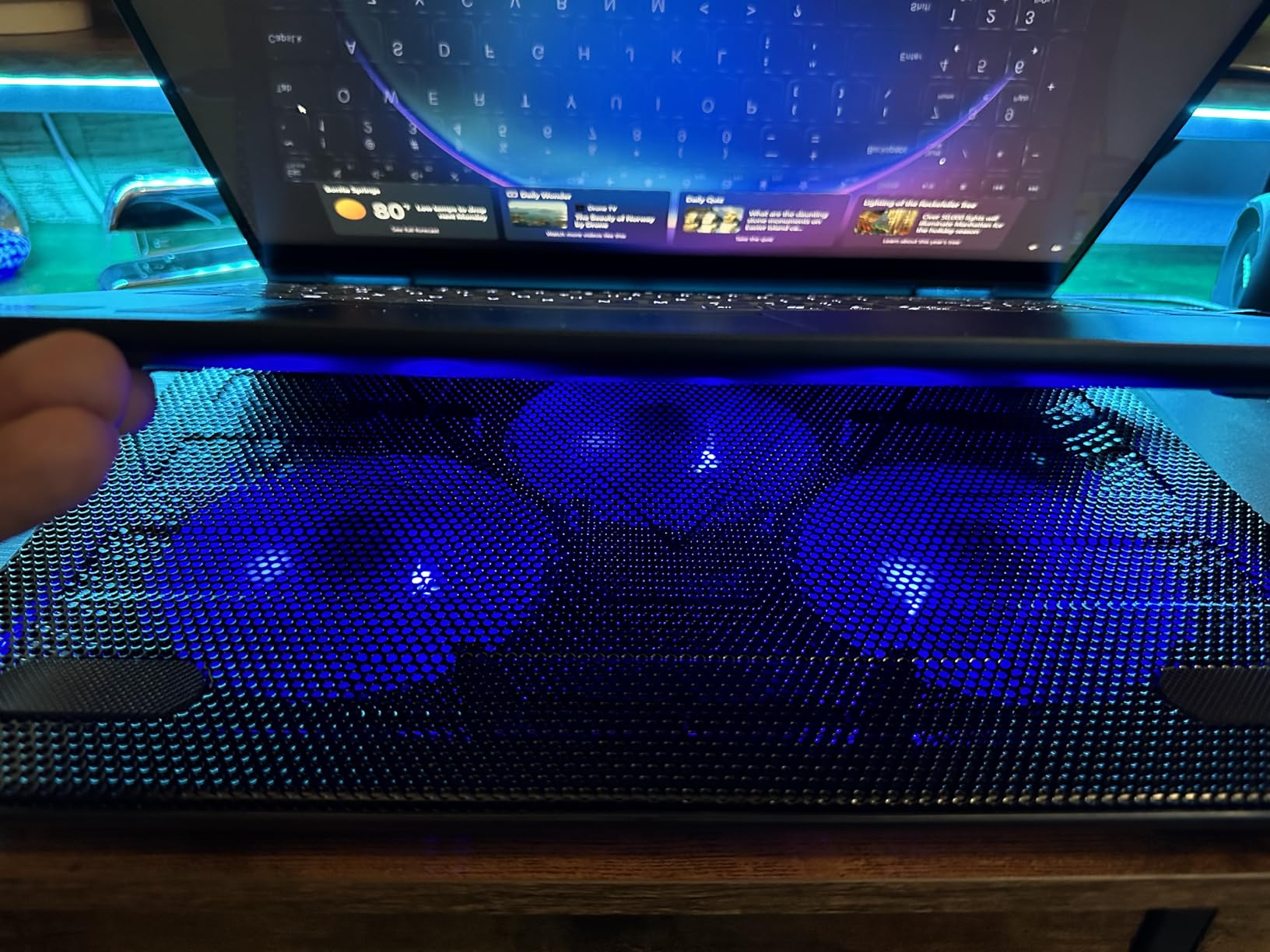 TECKNET Laptop Cooling Pad, Portable Slim Quiet USB Powered Laptop Notebook Cooler Cooling Pad Stand Chill Mat with 3 Blue LED Fans, Fits 12-17 Inches (Black) customer photo 2