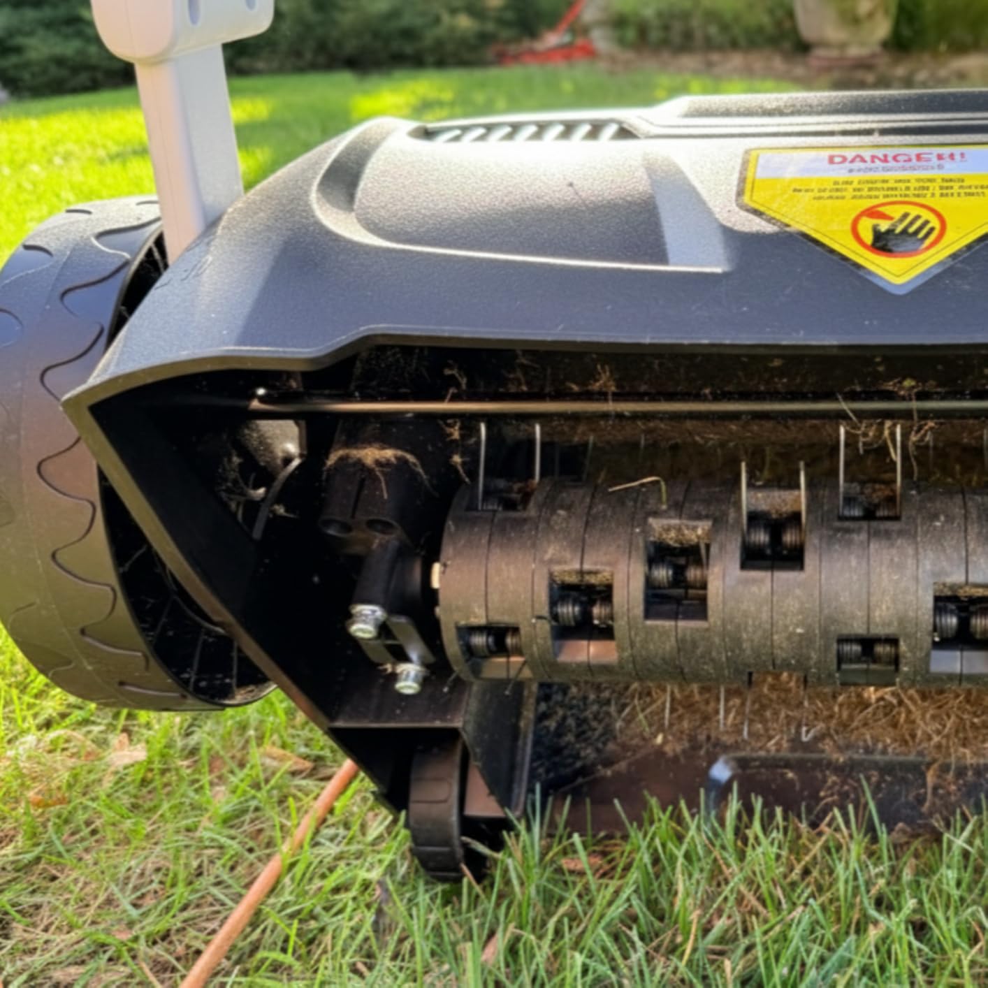 Sun Joe Corded Electric Dethatcher and Scarifier with 8-Gal Bag, 12.6-Inch Cutting Width, 12-Amp Motor - Heavy-Duty Yard Trimmer for Gardening Care and Lawn Maintenance, AJ801E customer photo 1