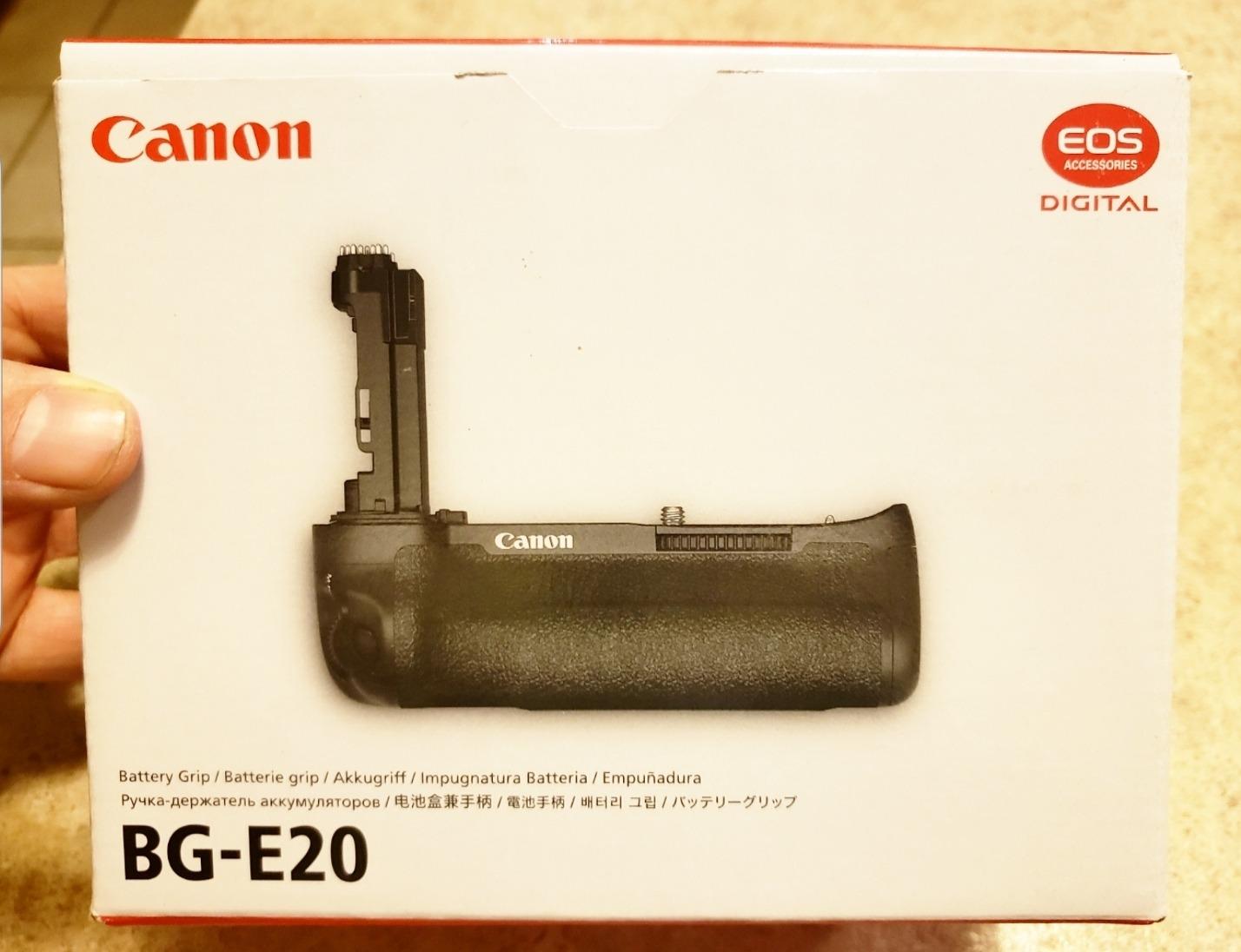 Canon Battery Grip BG-E20 for Canon EOS 5D Mark IV customer photo 2