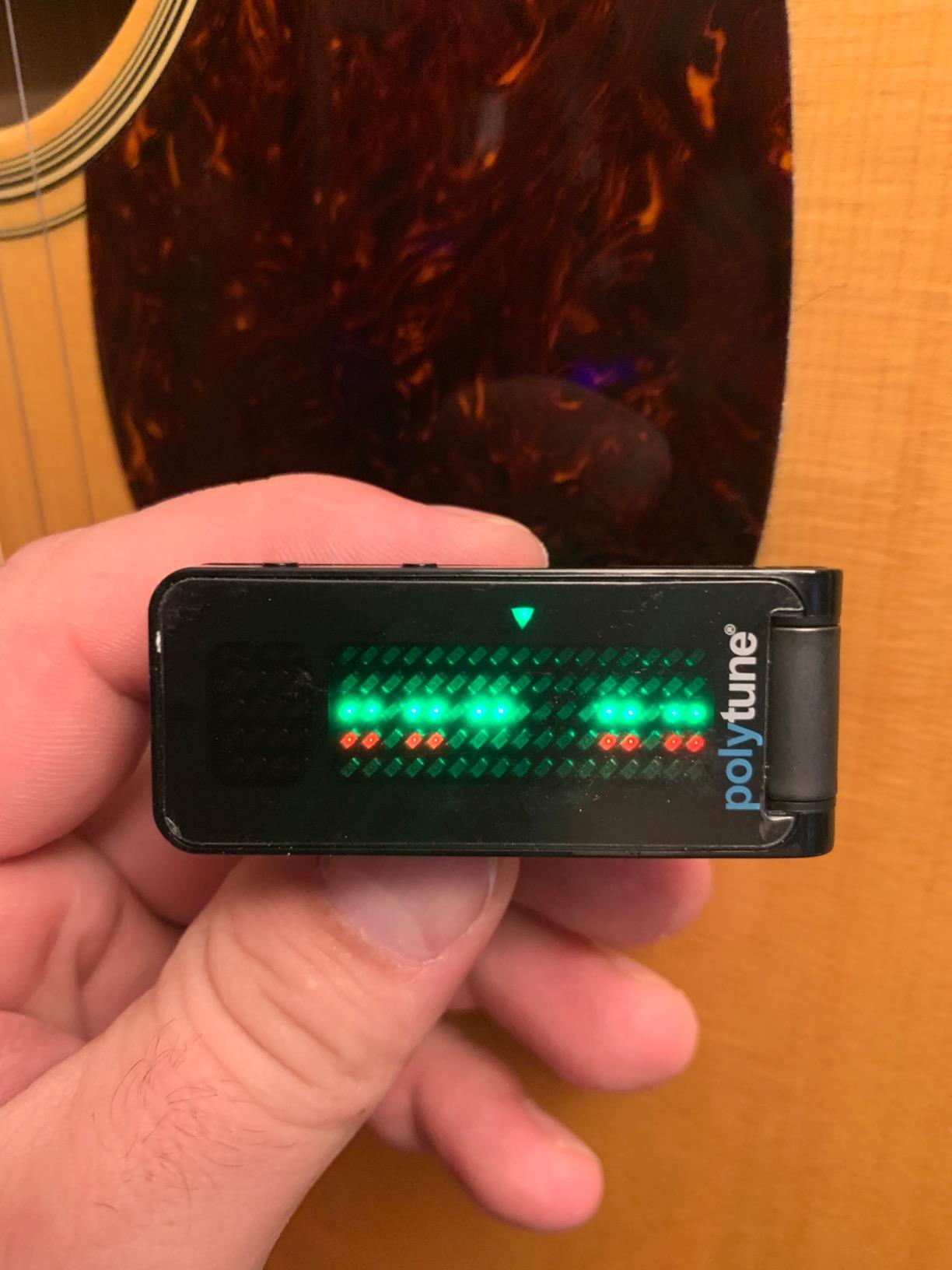 TC Electronic POLYTUNE CLIP Clip-On Tuner with Polyphonic, Strobe and Chromatic Modes and 108 LED Matrix Display for Ultimate Tuning Performance customer photo 2