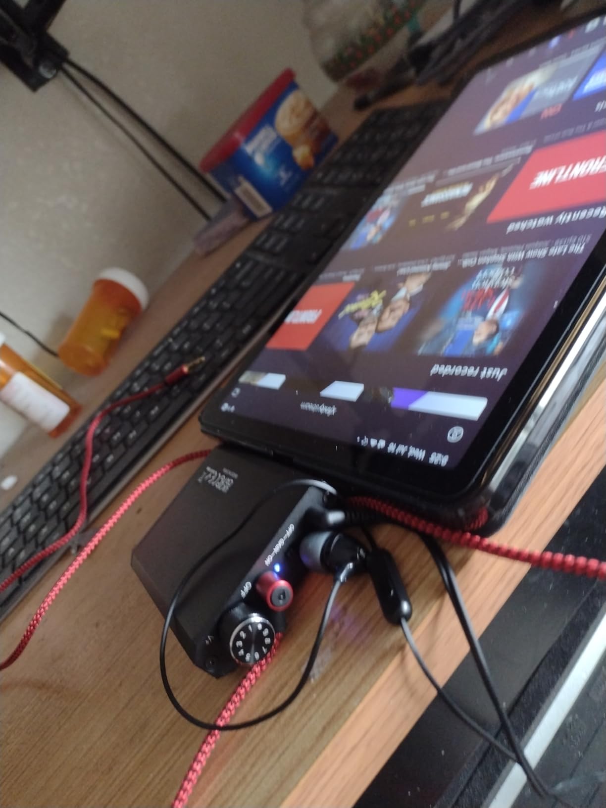 Neoteck Portable 3.5mm Headphone Amplifier Two-Stage Gain Switch, 16-300 Ohm, Aluminum Matte Surface customer photo 2