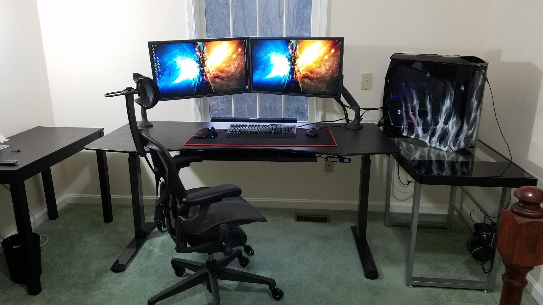 Aeron Ergonomic Chair - Size C, Graphite customer photo 1
