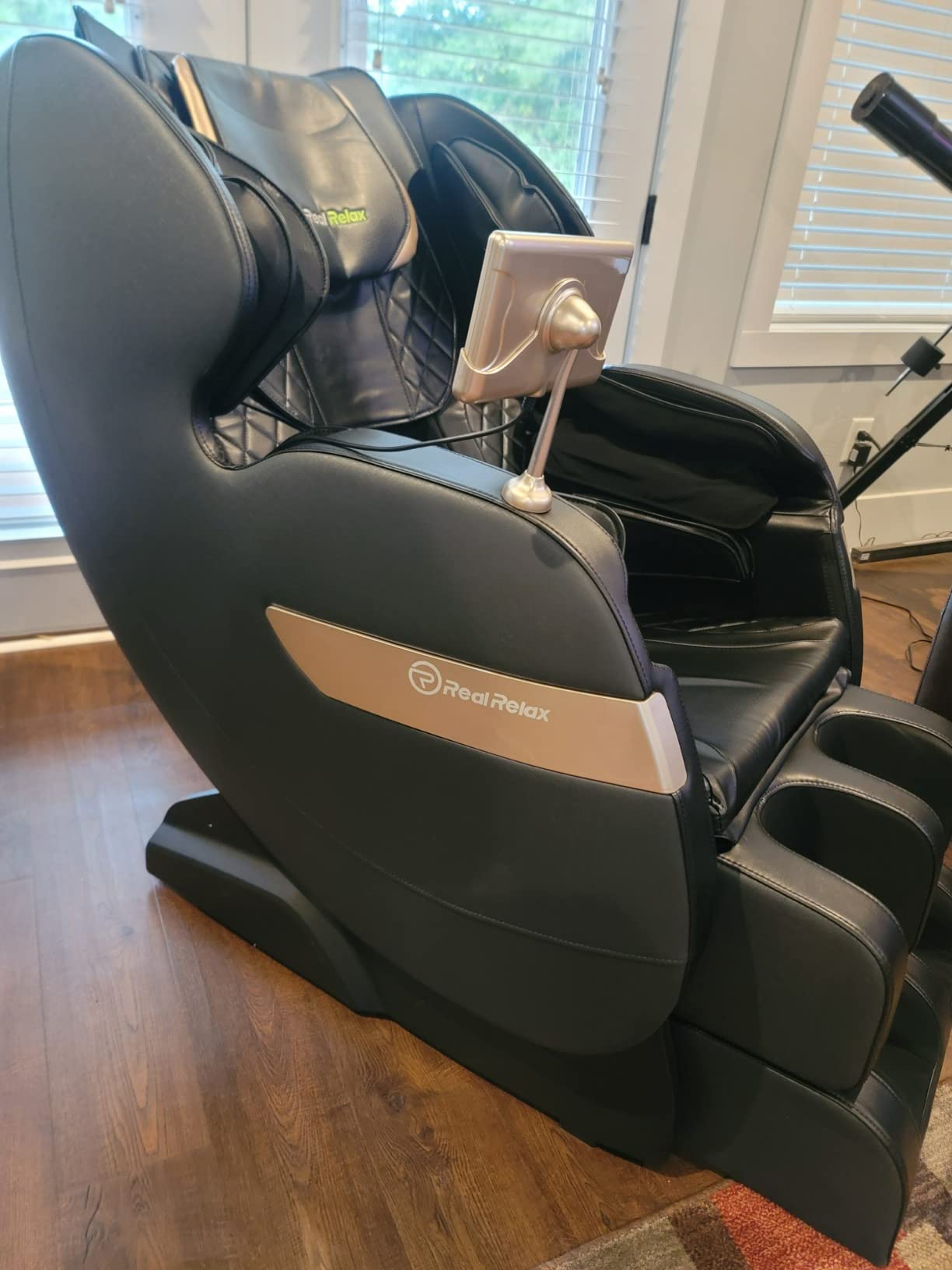 Real Relax 2026 Massage Chair Full Body, Zero Gravity Upgraded SL-Track Massage Recliner with 8 Auto Modes, Voice Broadcast, Child Lock, Headrest Cushion, Upgraded LCD Screen, Black customer photo 1