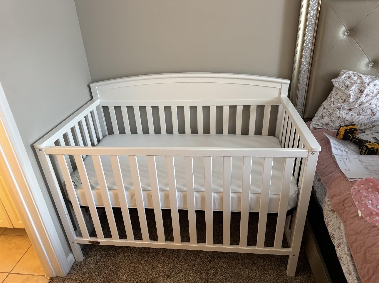 Graco Benton 5-in-1 Convertible Crib - GREENGUARD Gold Certified, Converts from Baby Crib to Toddler Bed, Daybed and Full-Size Bed, Fits Standard Full-Size Crib Mattress (Driftwood) customer photo 2