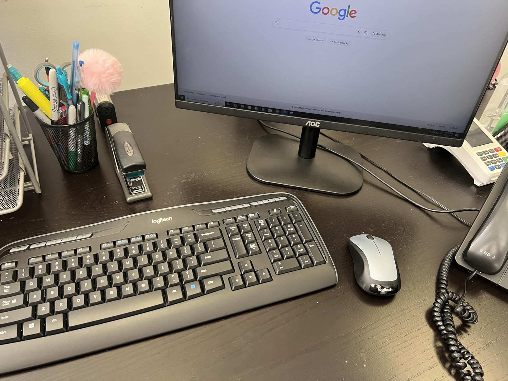 Logitech MK335 Quiet Wireless Keyboard and Mouse Combo - Black/Silver Keyboard and Mouse Combo Wireless, Ambidextrous customer photo 2