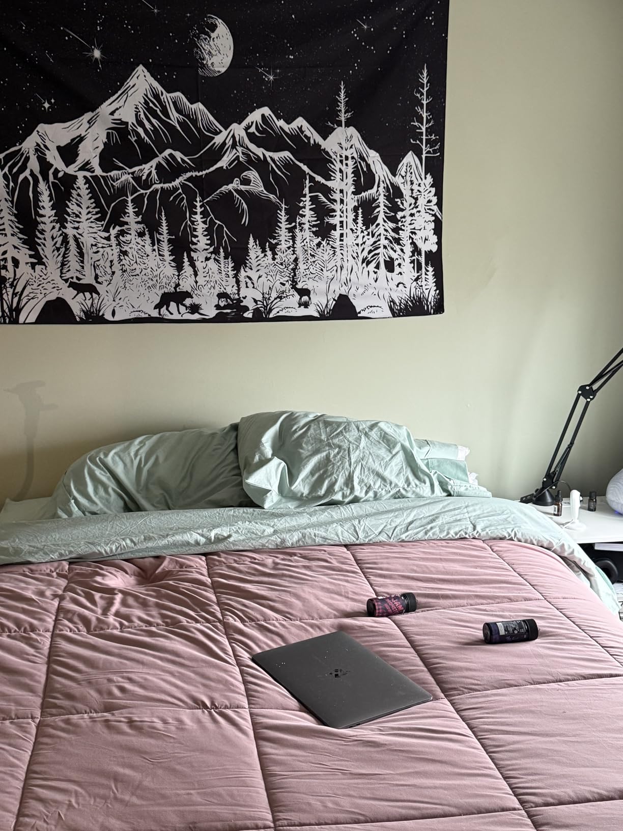 Linen Home 100% Cotton Percale Sheets Queen Size, White, Deep Pocket, 4 Pieces Set - 1 Flat, 1 Deep Pocket Fitted Sheet and 2 Pillowcases, Crisp Cool and Strong Bed Linen customer photo 2