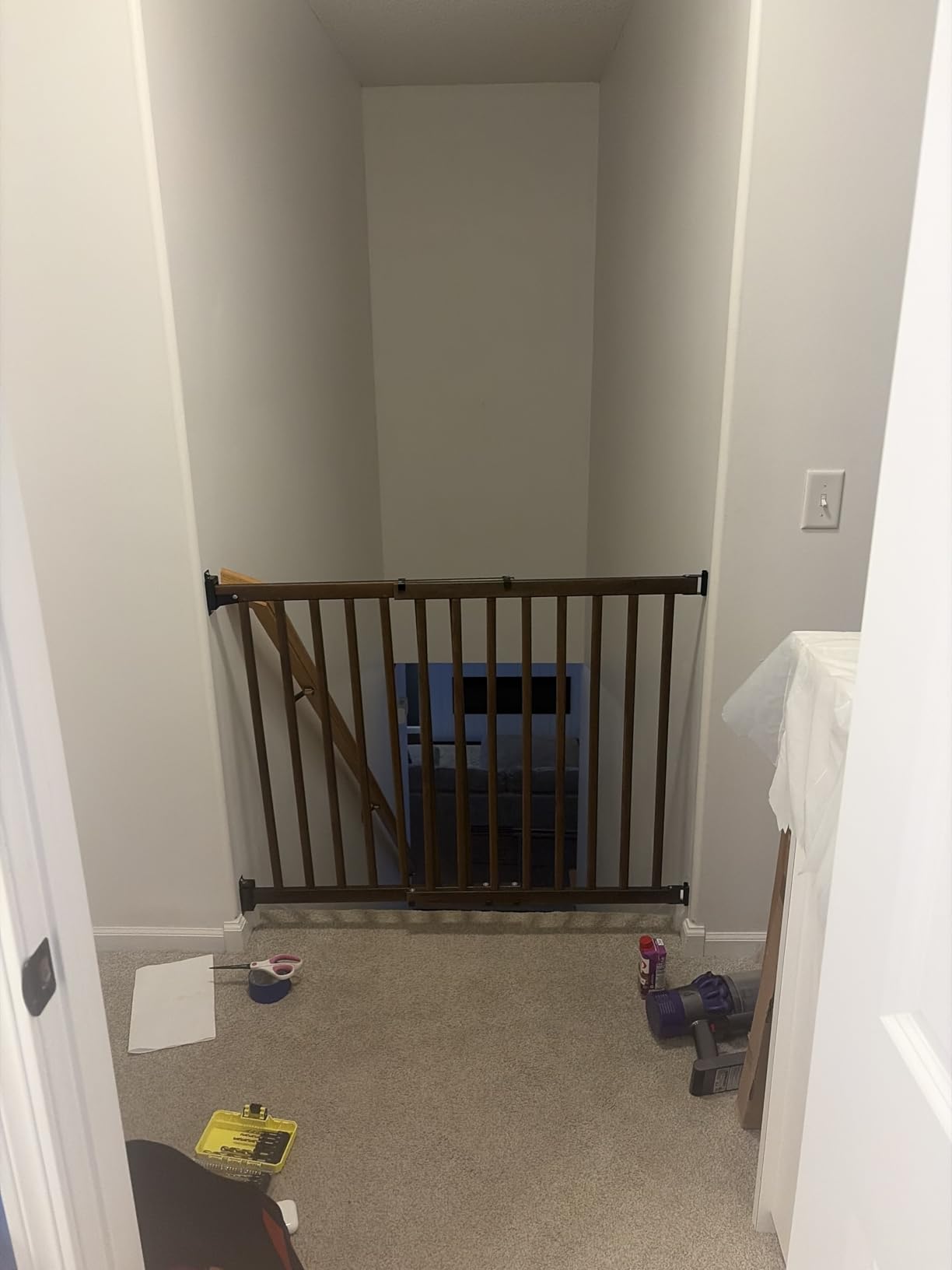 Evenflo Walk-Thru Top of Stairs Baby Gate, Farmhouse Collection customer photo 1