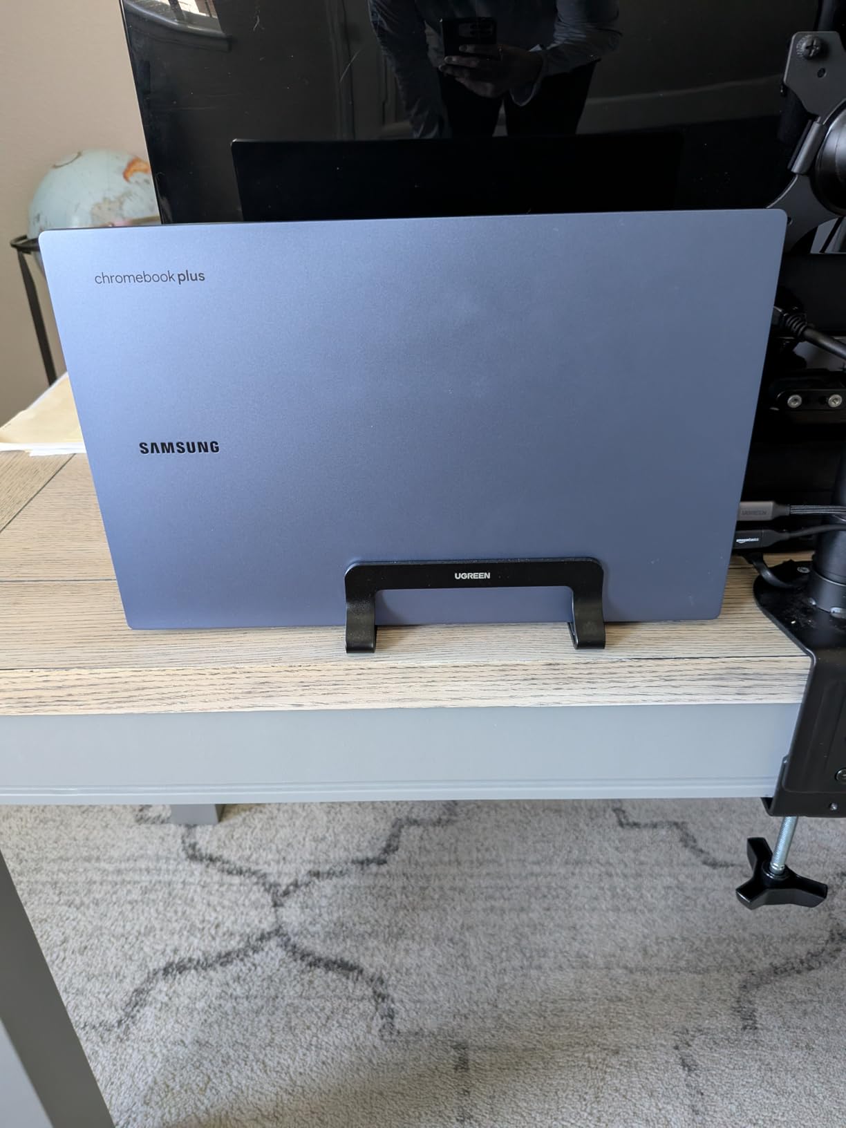 OMOTON Vertical Laptop Stand Holder, Desktop Aluminum Stand for MacBook with Adjustable Dock Size, Fits All MacBook, Surface, Chromebook and Gaming Laptops (Up to 17.3 inches), Black customer photo 1