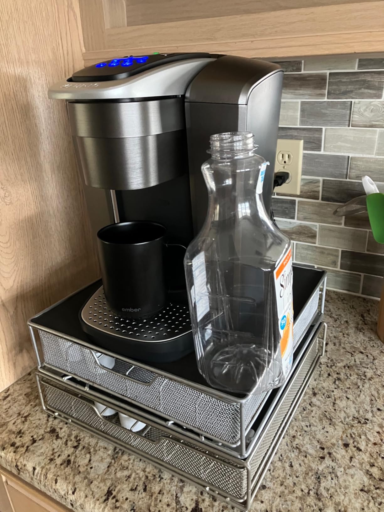 Keurig K-Elite Single Serve K-Cup Pod Coffee Maker, with Strength and Temperature Control, Iced Coffee Capability, 8 to 12oz Brew Size, Programmable, Brushed Slate customer photo 2