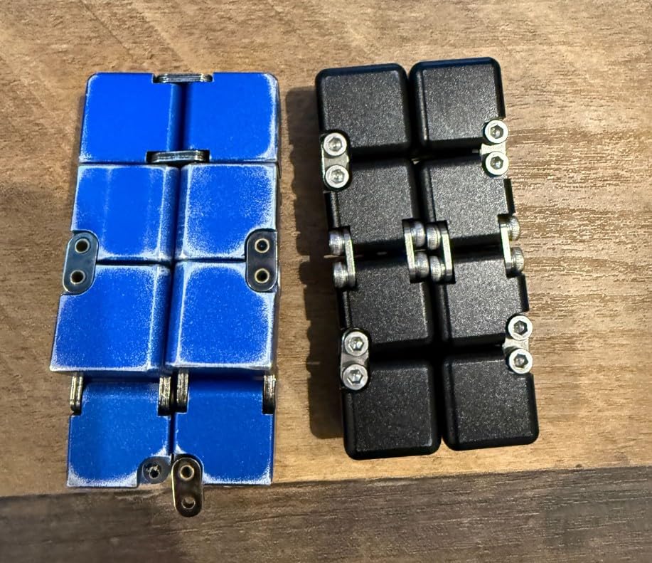 Aluminum Alloy Metal Infinity Cube Fidget Cube customer photo 1