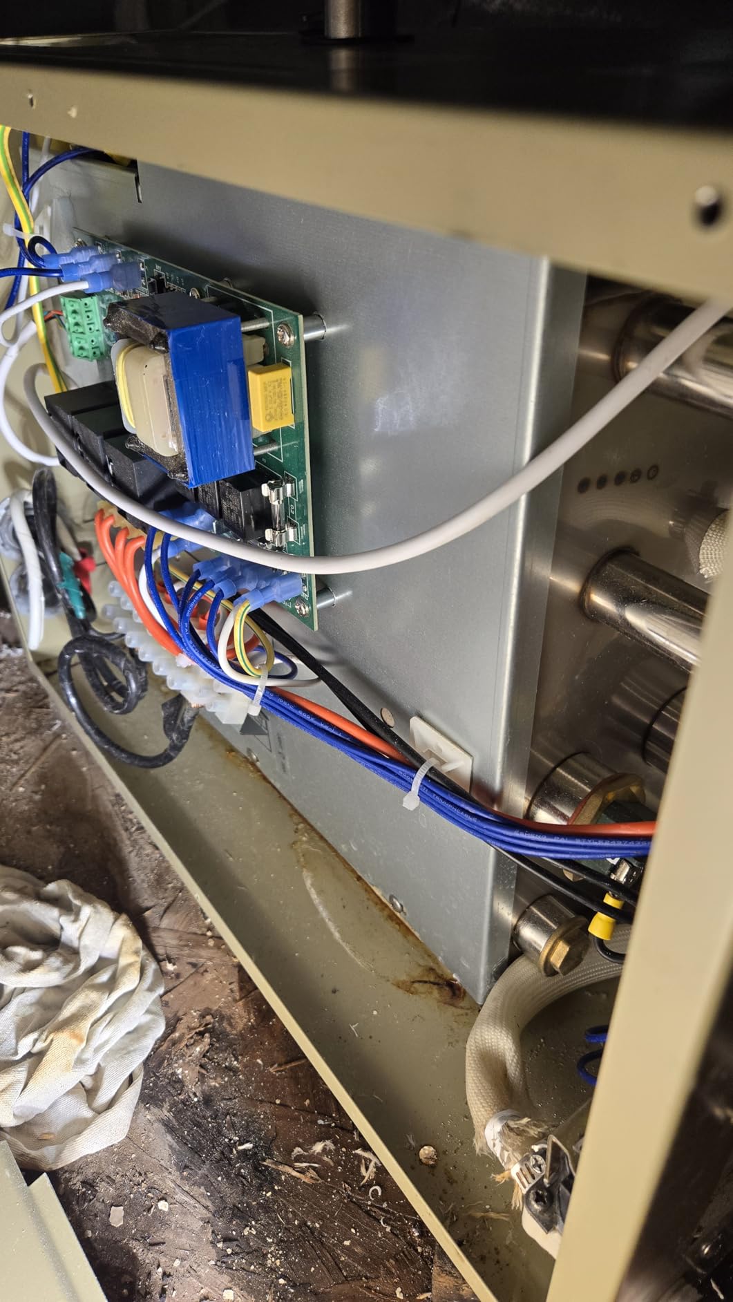 CGOLDENWALL 6KW Commercial Self-Draining Steam Generator Shower System customer photo 2