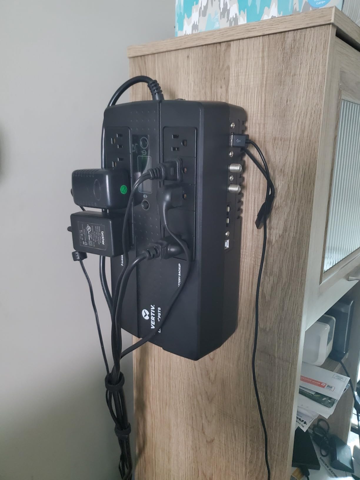 Vertiv Liebert PST5 UPS - 660VA/400W 120V Standby Power, 8 Outlets, Battery Backup with Surge Protection, LCD Screen, Energy Star Certified, 3 Year Warranty, Free Shutdown Software (PST5-660MT120) customer photo 2