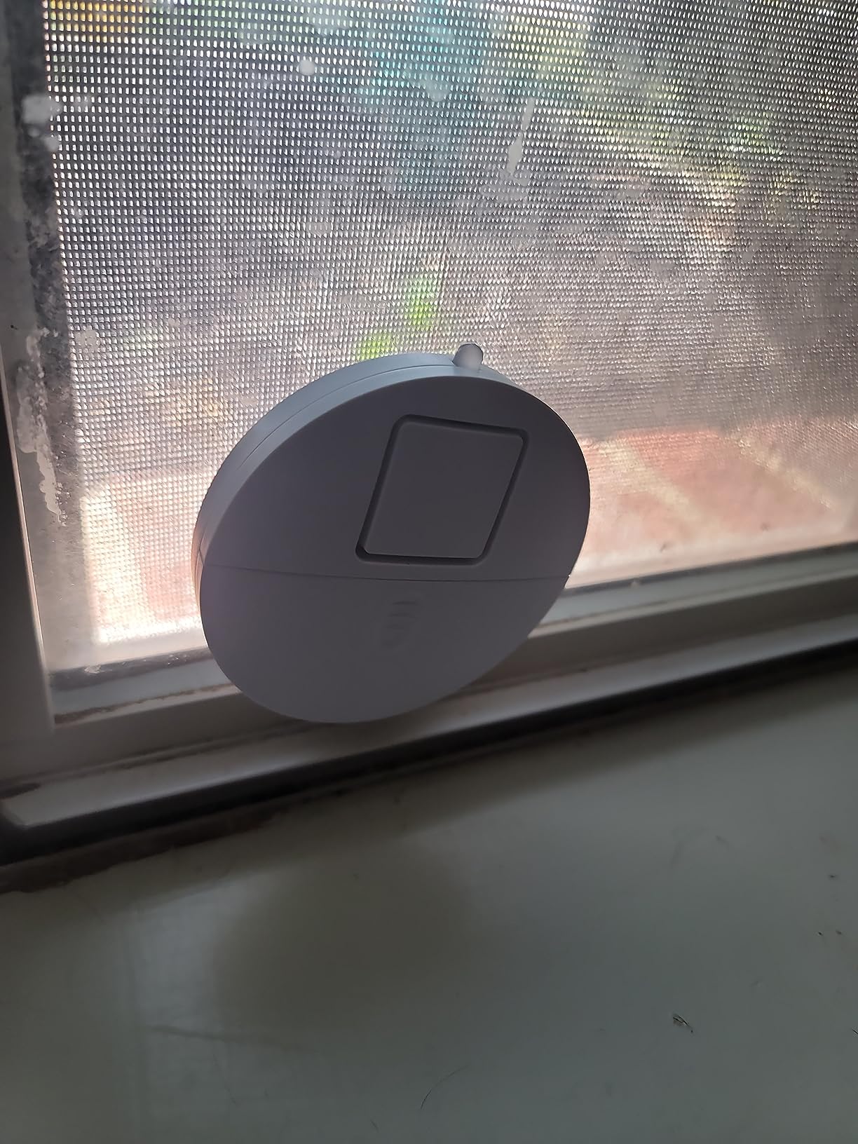 EVA LOGIK Modern Ultra-Thin Window Alarm with Loud 120dB Sound and Vibration Sensors - 8 Pack customer photo 1
