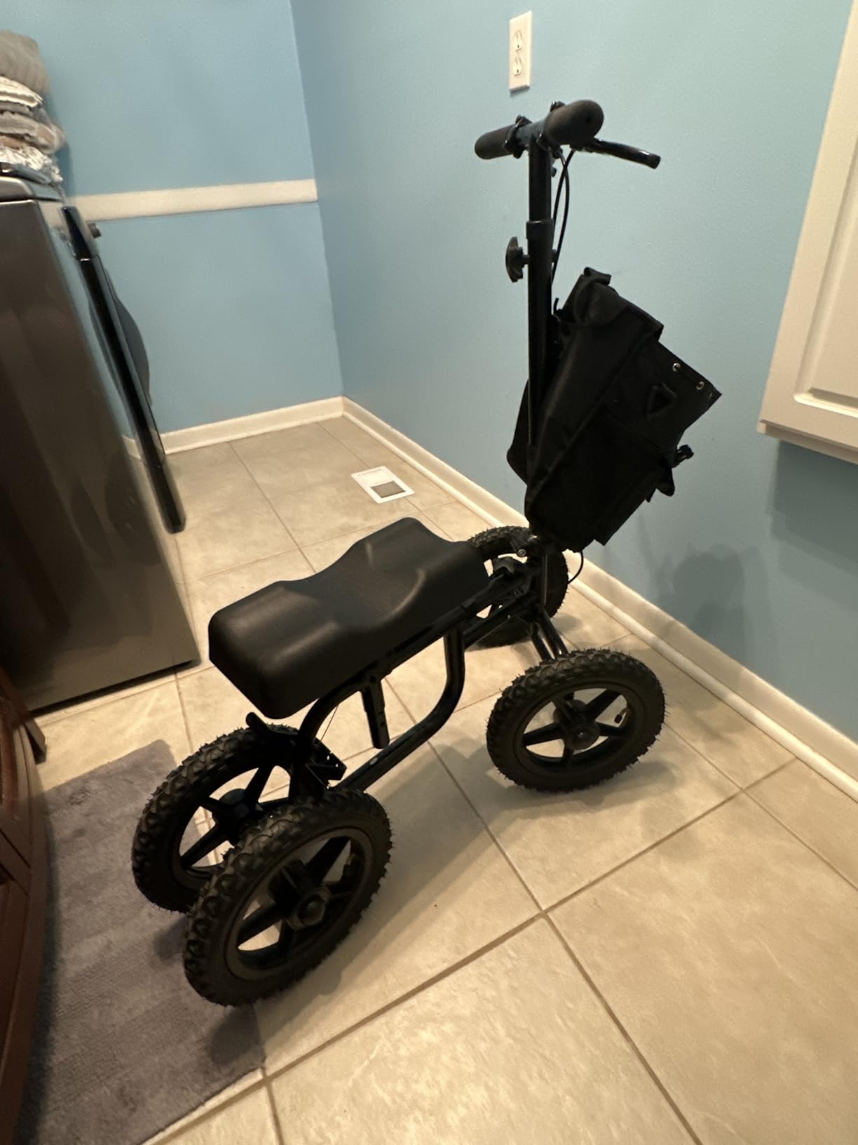 Vive Mobility All Terrain Knee Scooter Walker for Foot Injuries - Adult Broken Leg Crutch Cart Roller for Surgery, Broken Foot, Ankle Injury - Kneeling Rolling Steerable Seated Wheel Scooter Aid customer photo 2