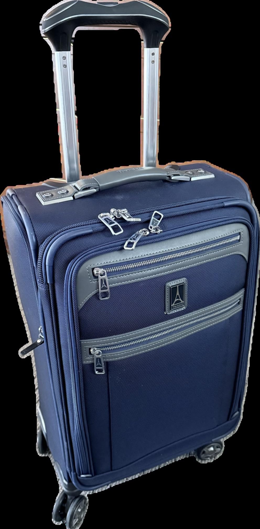 Travelpro Platinum Elite Carry-On Luggage Spinner, Grey, 21-Inch customer photo 1