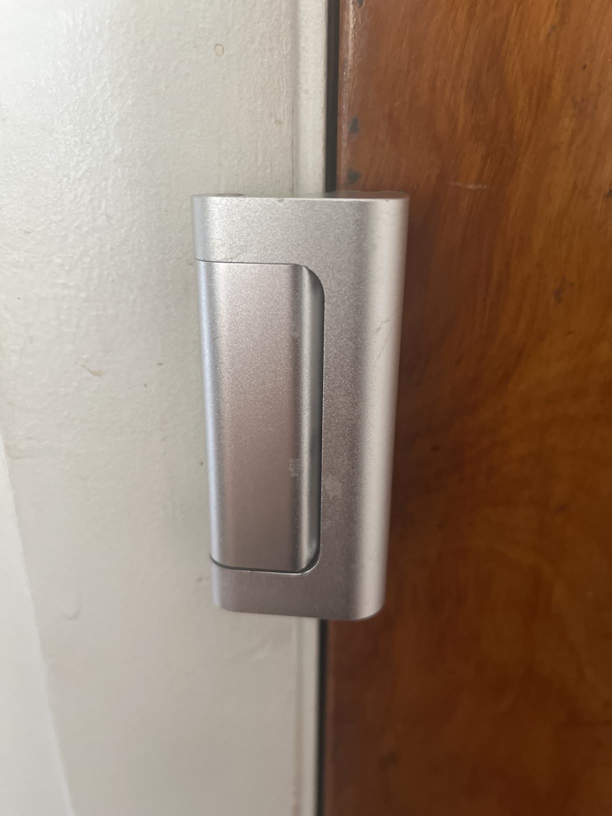 EverPlus Home Security Door Lock for Kids Safety, Childproof Reinforcement Latch for Front Door Withstand 800 lbs for Inside Swinging Doors, Upgraded Metal Child Safety Lock Defend Home customer photo 2