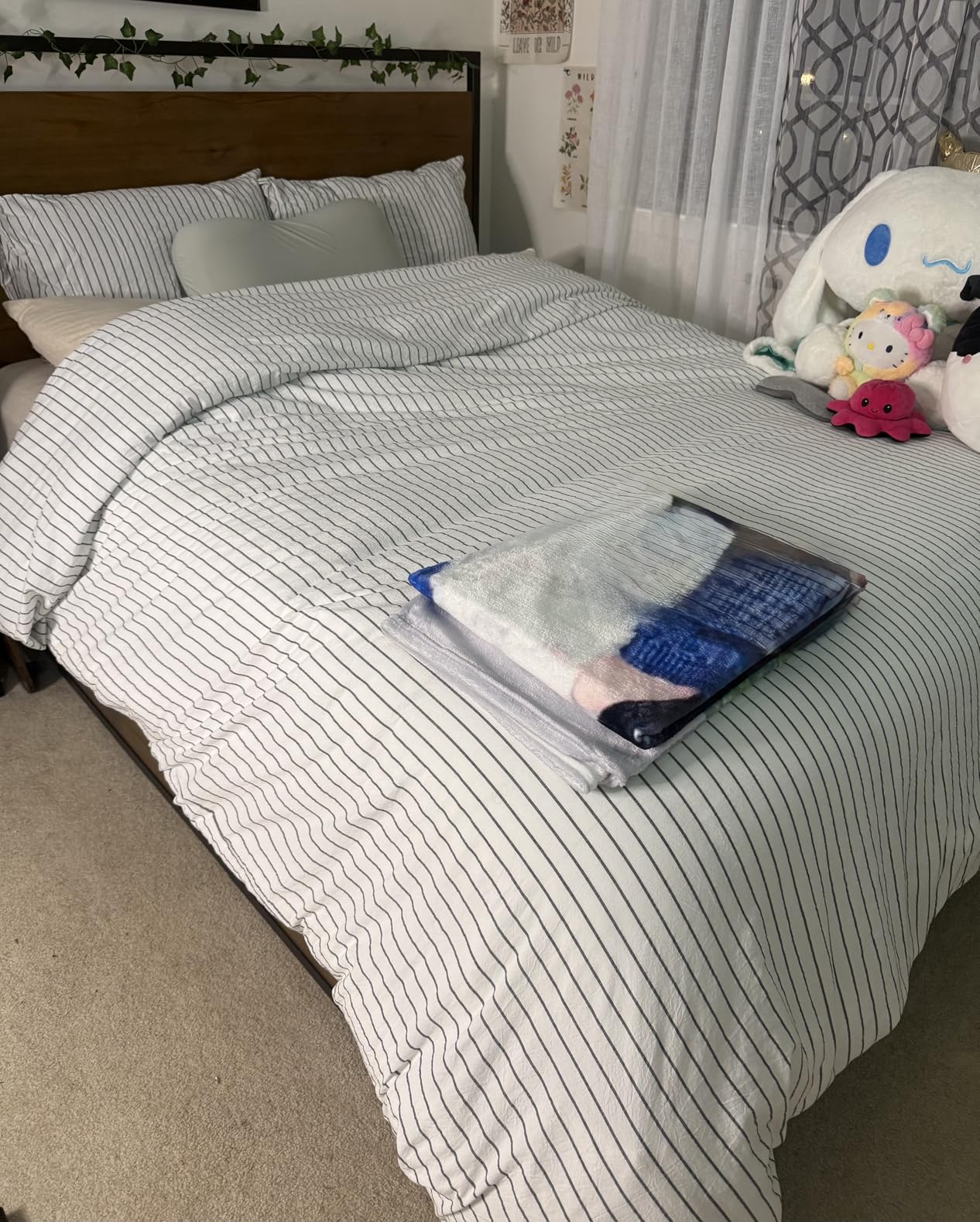 COHOME Queen Size Cooling Comforter, All-Season Quilted Down Alternative Duvet Insert, Luxury Hotel Breathable GentleSoft Comforter with Anti-Clump Tech & 8 Tabs - Reversible - White 88