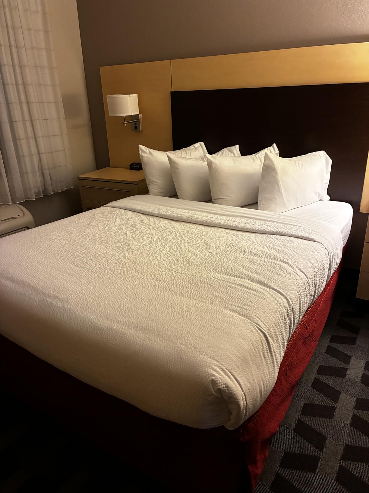 COHOME Queen Size Cooling Comforter, All-Season Quilted Down Alternative Duvet Insert, Luxury Hotel Breathable GentleSoft Comforter with Anti-Clump Tech & 8 Tabs - Reversible - White 88