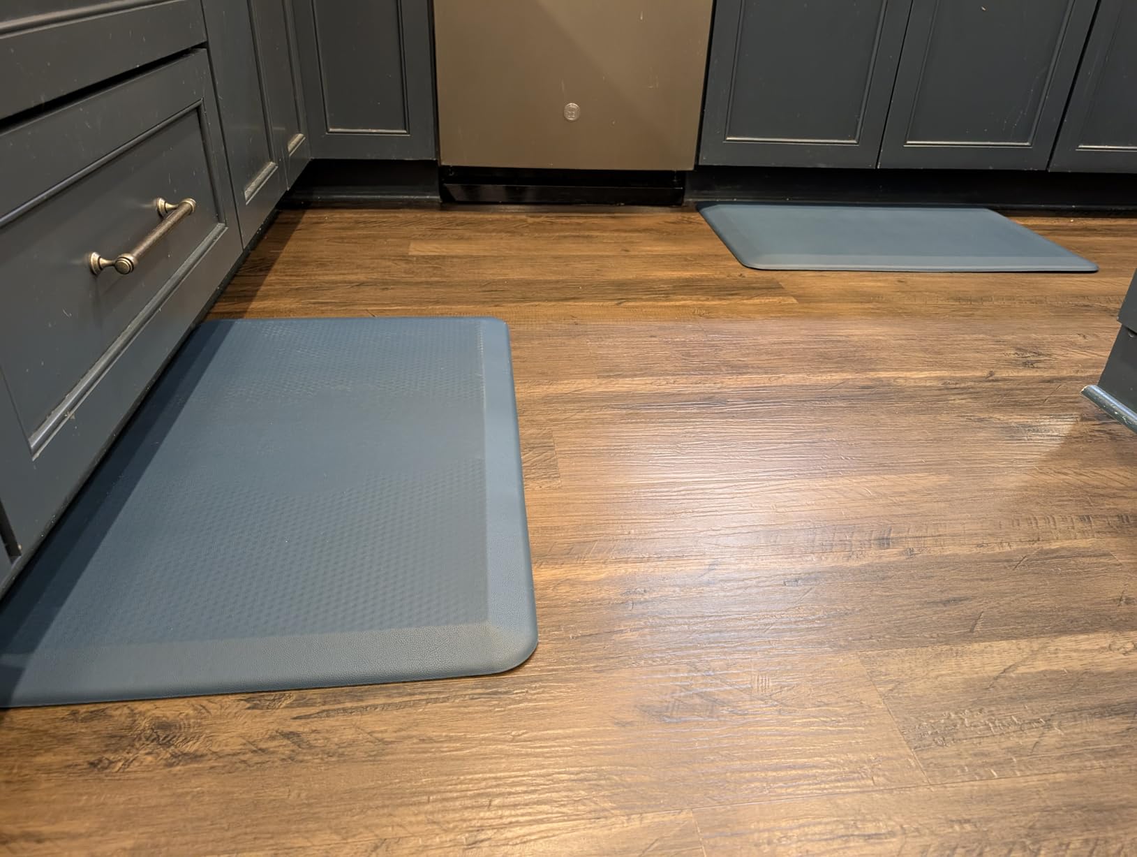 GORILLA GRIP Comfortable Cushioned Kitchen Mats for Floor, Waterproof and Stain Resistant Soft Top, 3/4 Inch Thick Ergonomic Standing Desk Anti Fatigue Mat, Foam Supports Ankles and Feet, 17x24, Black customer photo 2