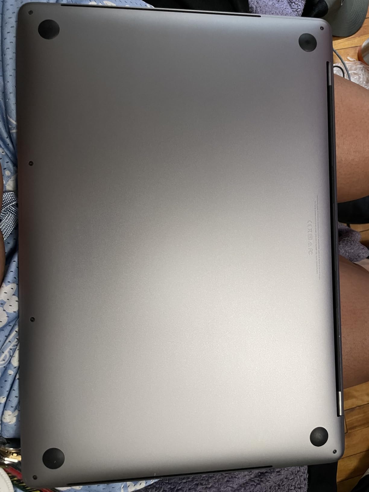 Apple 15.4in MacBook Pro Laptop (Retina, Touch Bar, 2.2GHz 6-Core Intel Core i7, 16GB RAM, 256GB SSD Storage) Space Gray (MR932LL/A) (2018 Model) (Renewed) customer photo 1