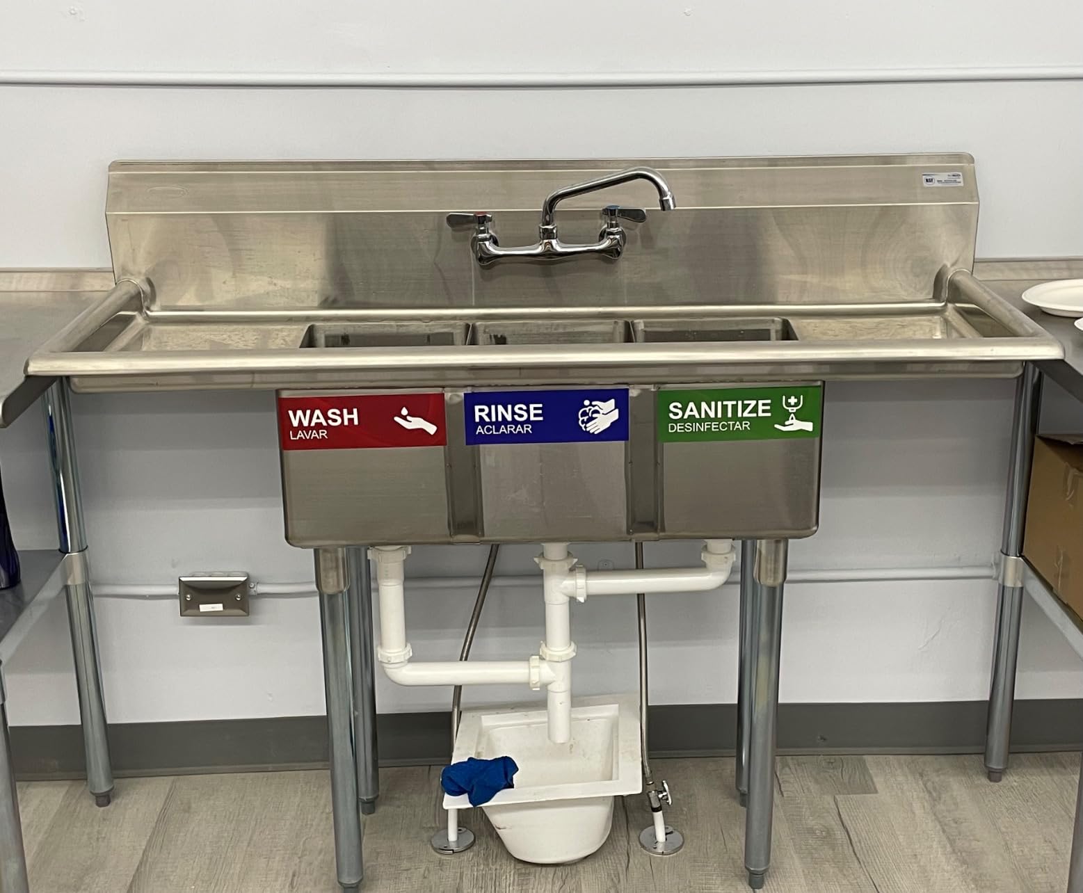 KoolMore - SC101410-12B3 3 Compartment Stainless Steel NSF Commercial Kitchen Sink with Right and Left Drainboards customer photo 1