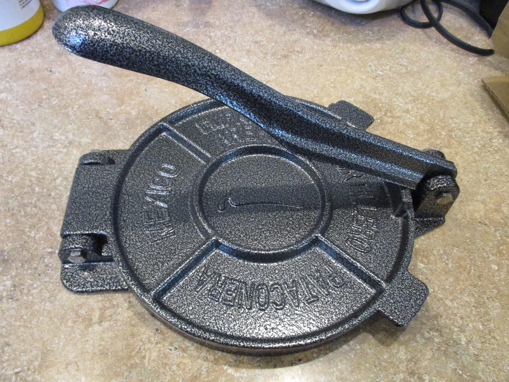 ARC Tortilla Press 8 inch, Cast Iron Tortilla Maker Include 100 Pcs Parchment Paper, Heavy Duty Tortillera Pataconera, Flour Tortilla Press, Roti Maker, Taco Maker, Taco Press, Black Gray customer photo 2
