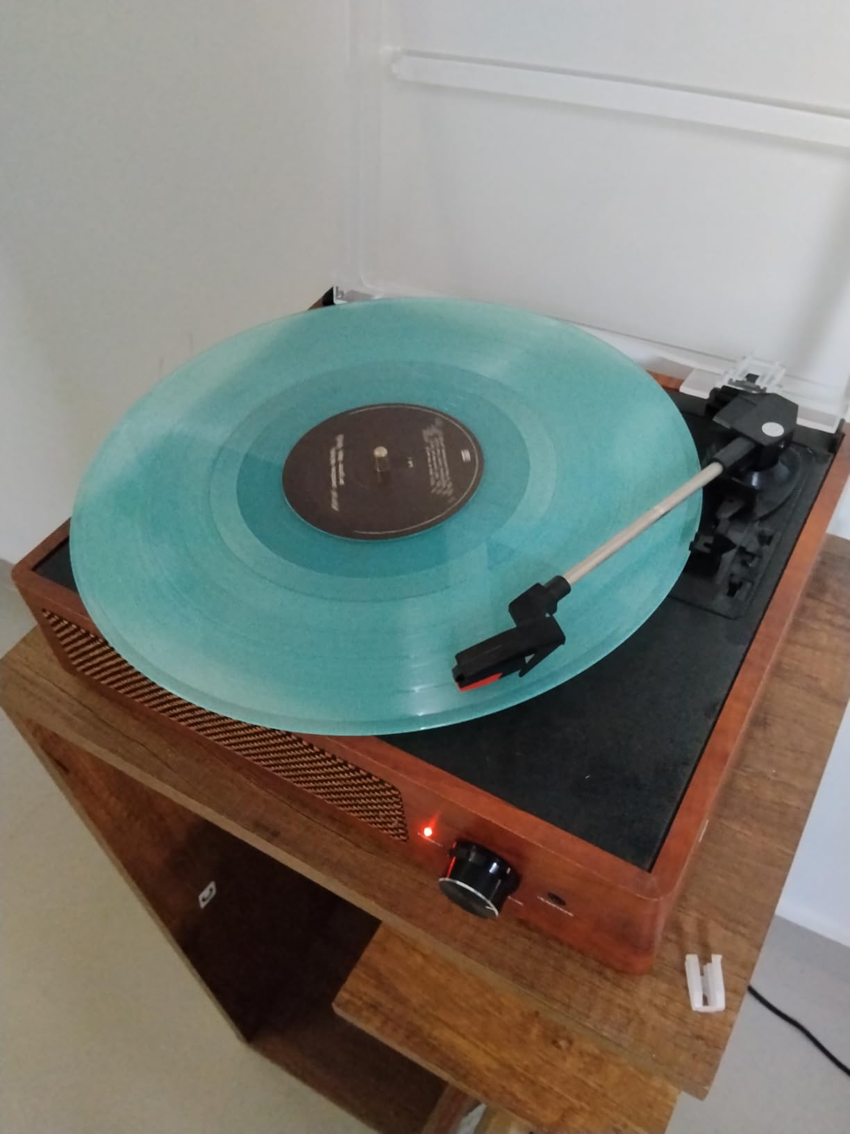 Vinyl Record Player Turntable with Built-in Bluetooth Receiver & 2 Stereo Speakers, 3 Speed 3 Size Portable Retro Record Player for Entertainment and Home Decoration customer photo 2