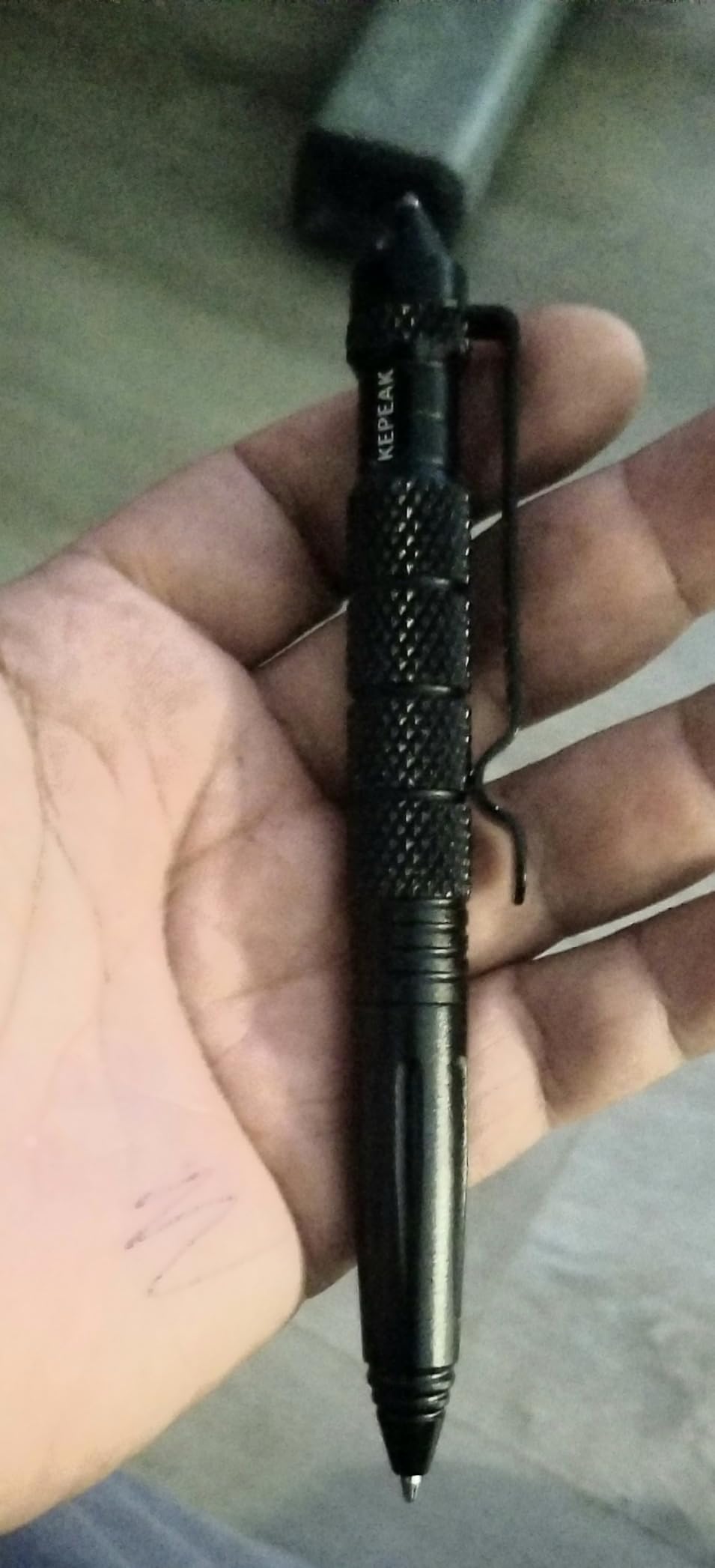 KEPEAK Military Tactical Pen, Professional Self Defense Pen, Emergency Glass Breaker Pen - Tungsten Steel, Writing EDC Survival Tool with 6 Refill customer photo 1
