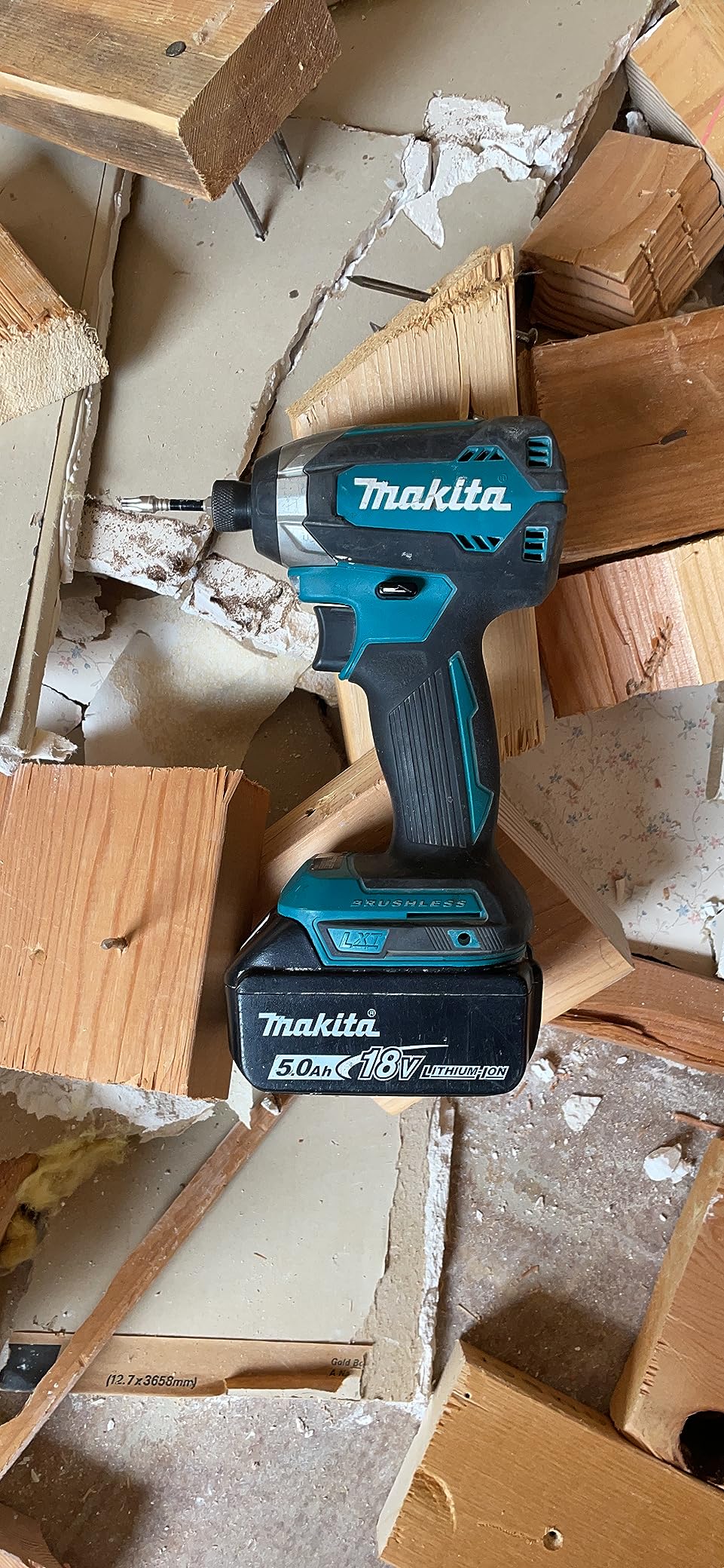 Makita XT269T 18V LXT Brushless 2-Pc. Combo Kit (5.0Ah) customer photo 2