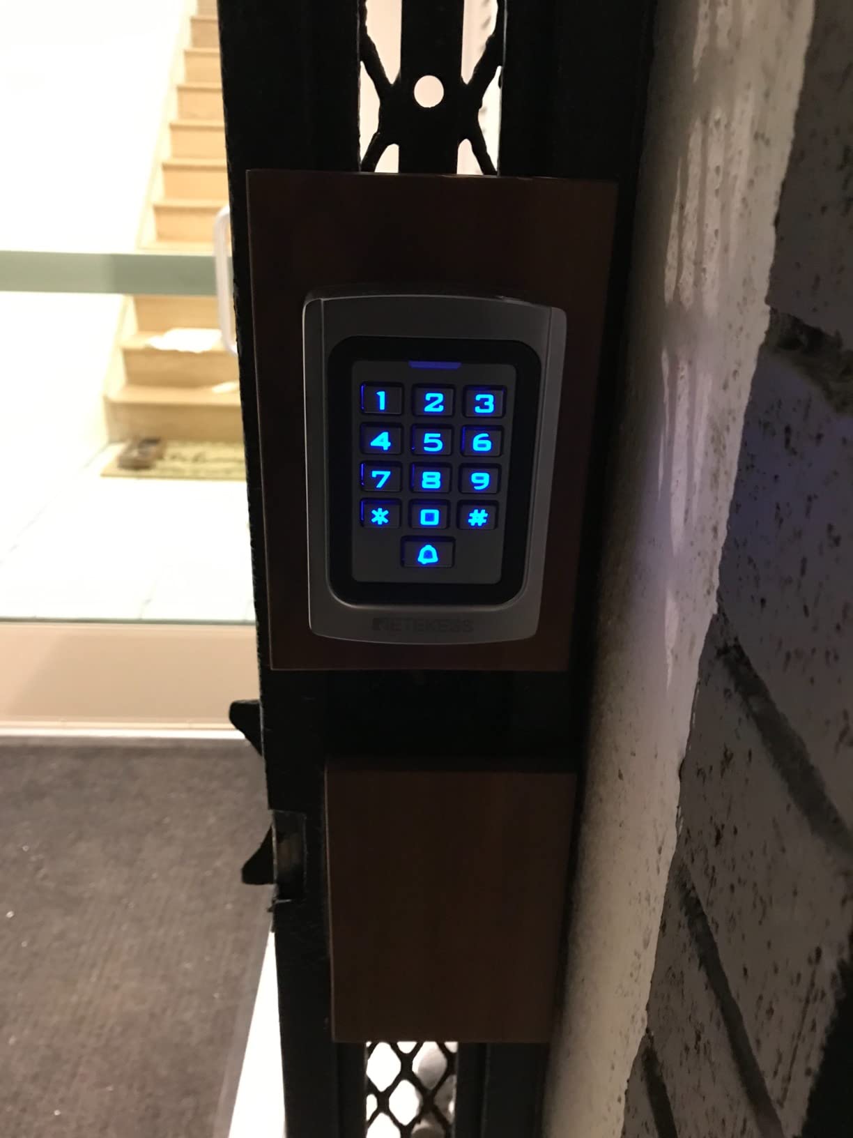 Retekess T-AC04 Garage Keyless Entry Pad, Access Control Keypad, Door Keypad, Wiegand 26 PIN Code RFID Keypad, IP68 Waterproof, 2000 Users customer photo 1