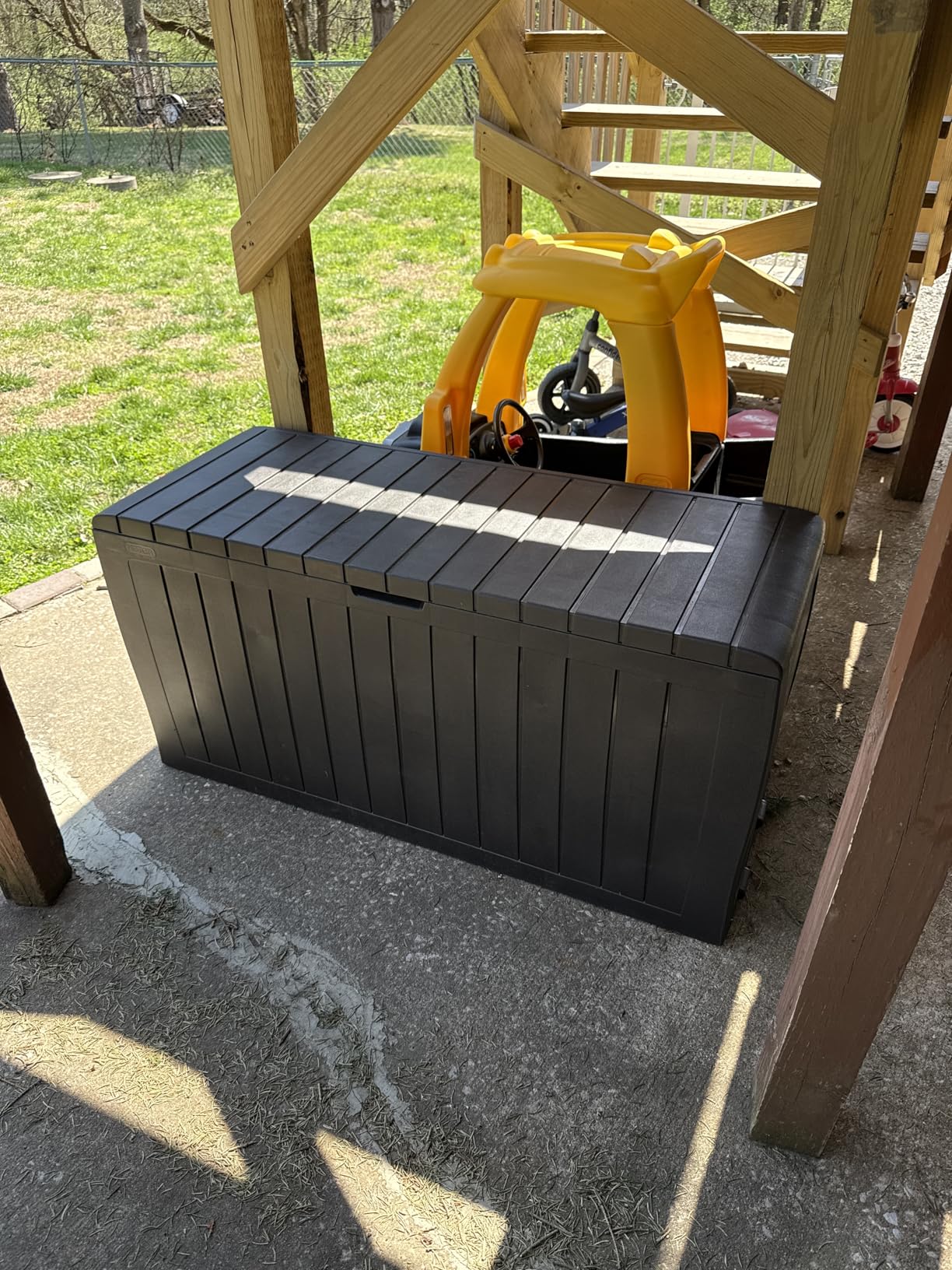 Keter Marvel Plus 71 Gallon Resin Deck Box-Organization and Storage for Patio Furniture Outdoor Cushions, Throw Pillows, Garden Tools and Pool Toys, Dark Grey customer photo 2