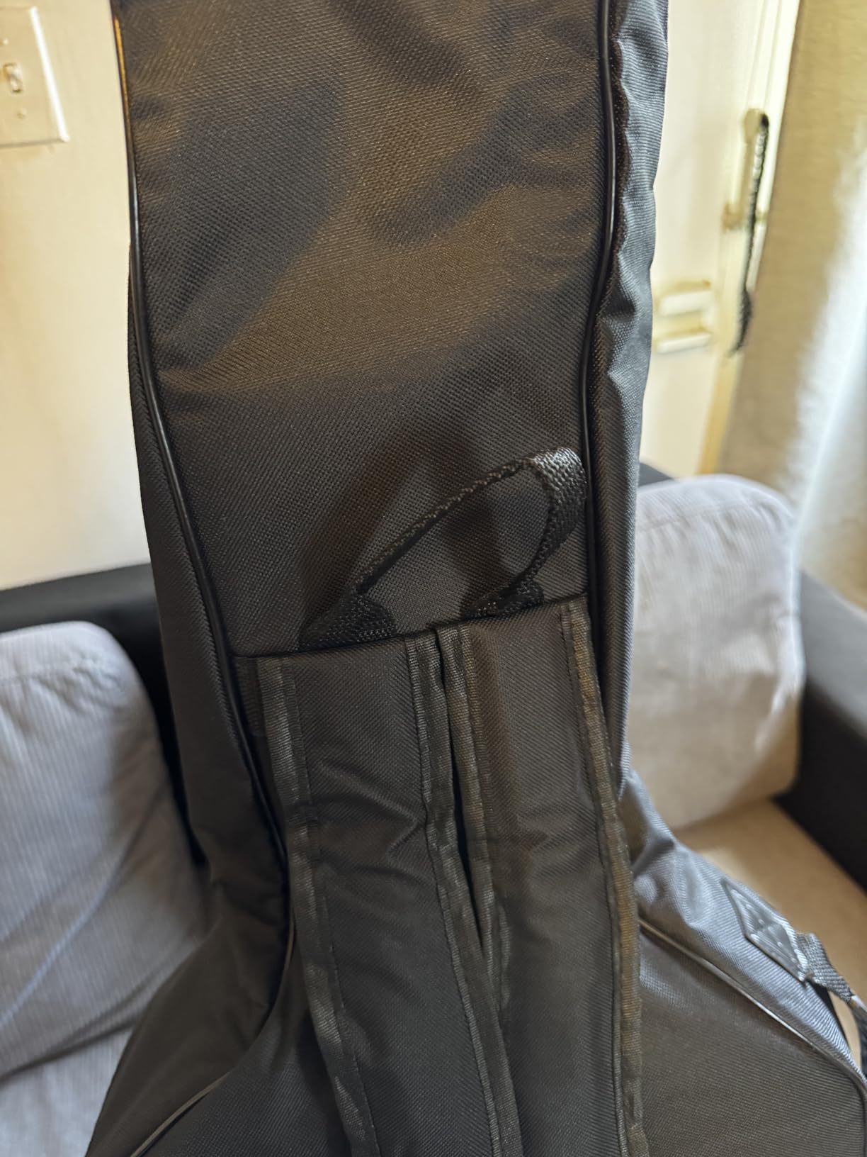 CAHAYA Acoustic Guitar Bag Thick Padding Waterproof Dual Adjustable Shoulder Strap Guitar Case Gig Bag 40 41 inch with Back Hanger Loop customer photo 2