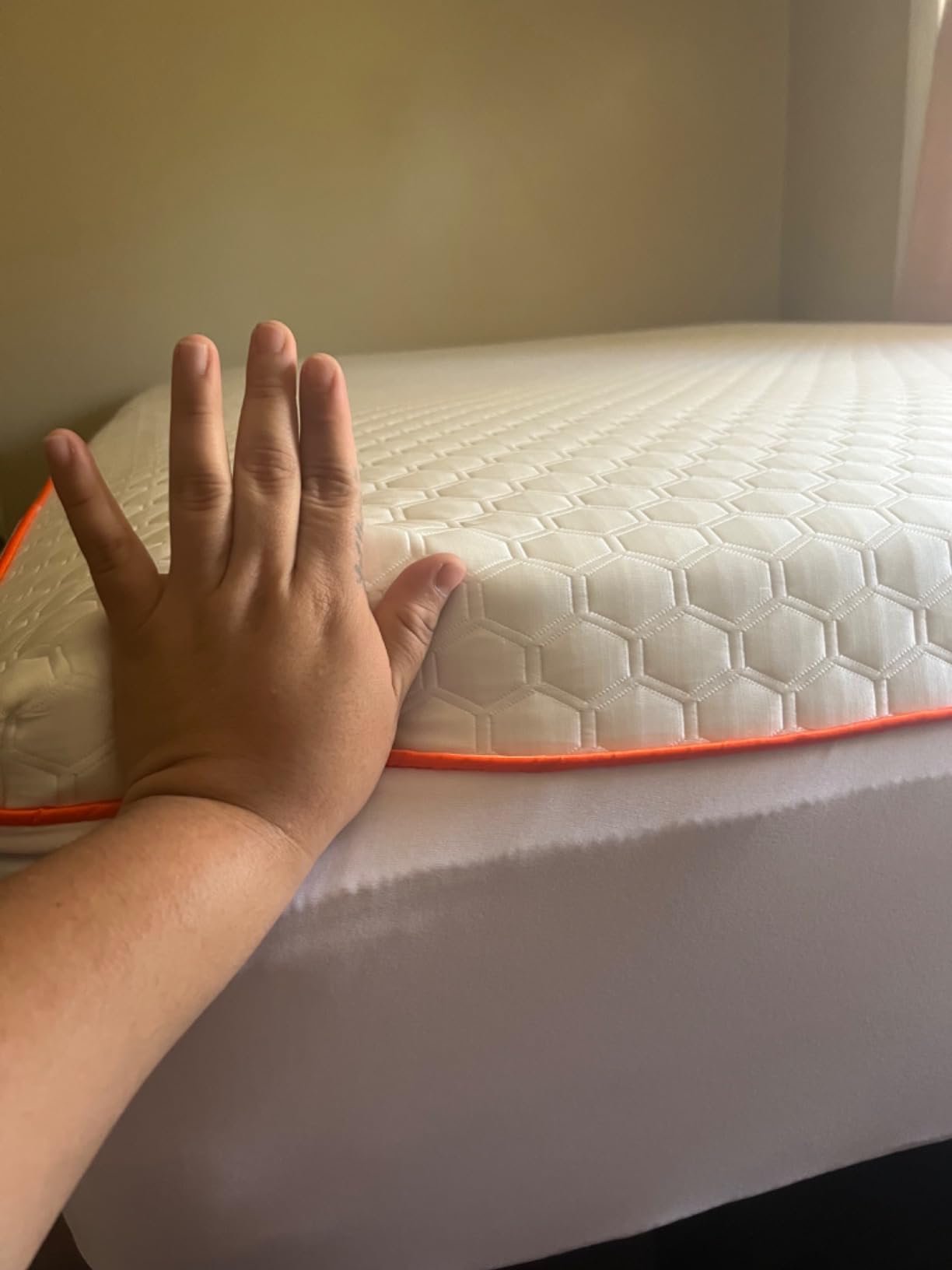Amazon Basics Cooling Gel-Infused Memory Foam Mattress Topper, CertiPUR-US Certified, 3 inches, Queen, Blue customer photo 2