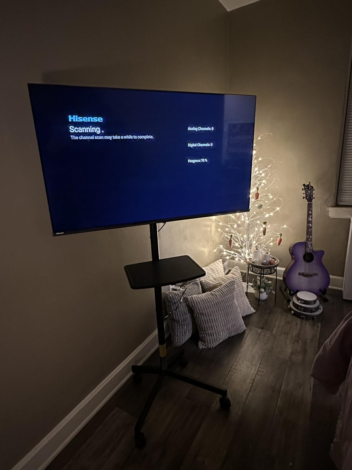PERLESMITH Rolling TV Stand with Wheels for 32-85 Inch LCD LED 4K Flat Screen TVs, Tilt Mobile TV Cart with Shelf Holds Up to 100 lbs, Height Adjustable Floor TV Stand Max VESA 600x400mm- PSTVMC05 customer photo 2