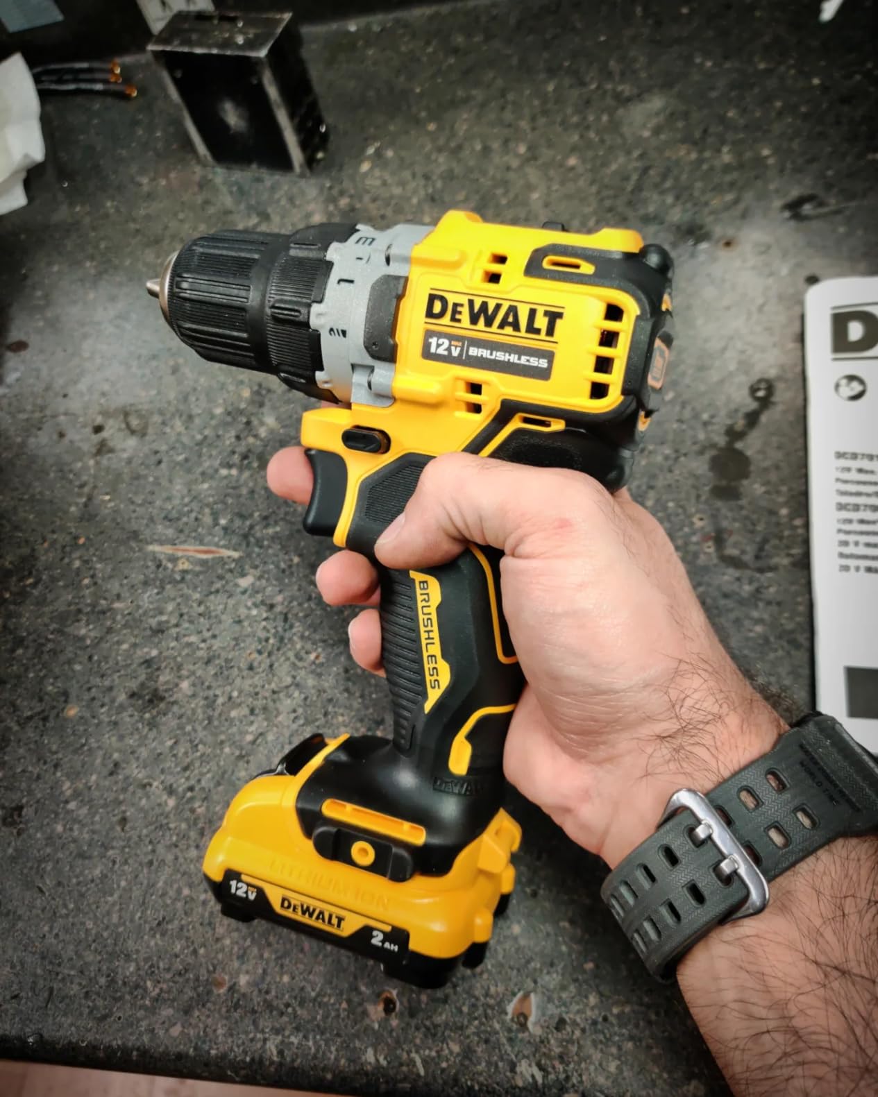 xtreme 12V MAX* Cordless Drill/Driver Kit, 3/8-Inch (DCD701F2) customer photo 1