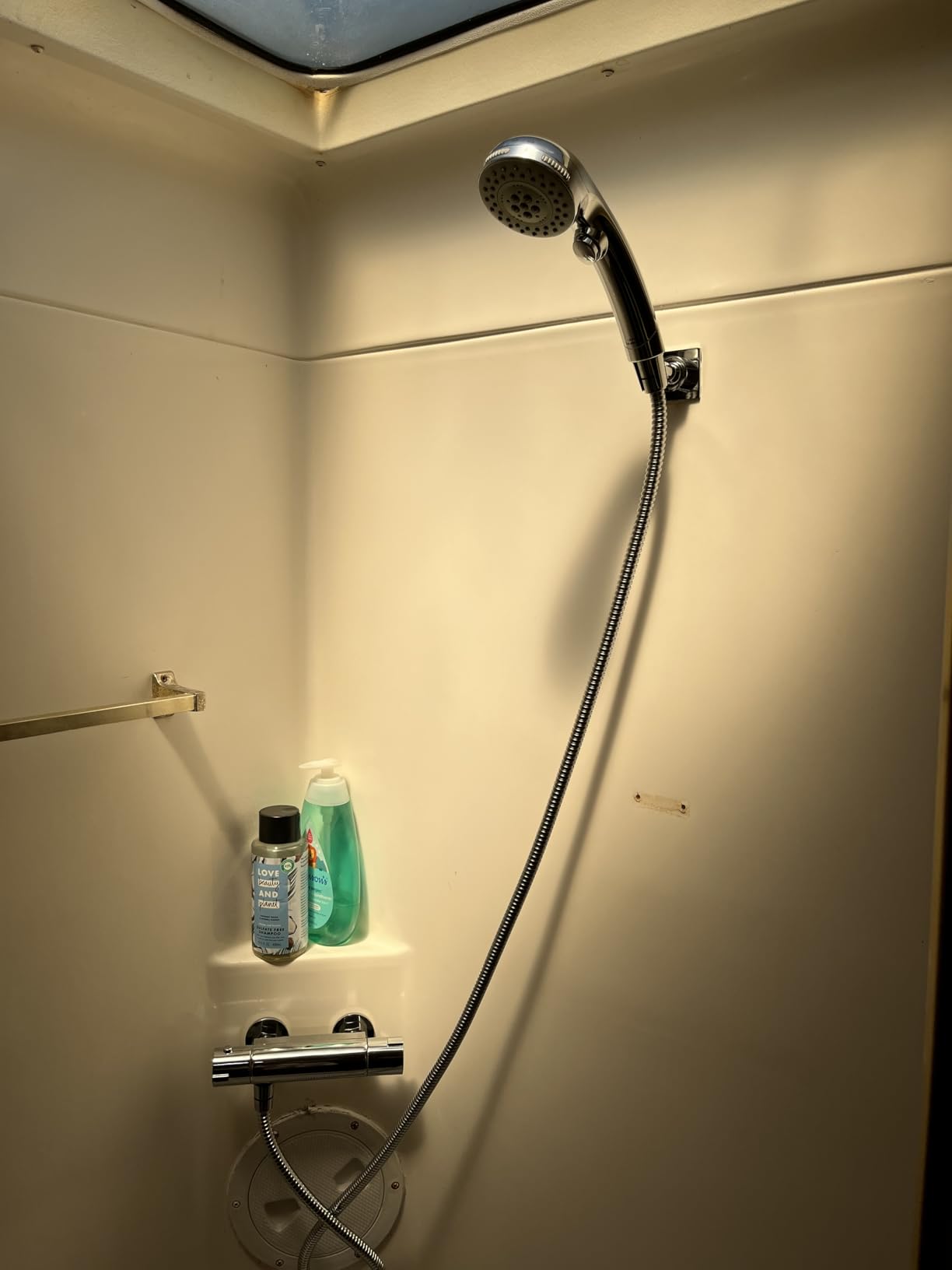 DOILIESE High Pressure Shower Head with Handheld Spray 6 Settings Hand Held Shower Head with On Off Switch and Spa Spray Mode 60 In Hose, Chrome customer photo 1