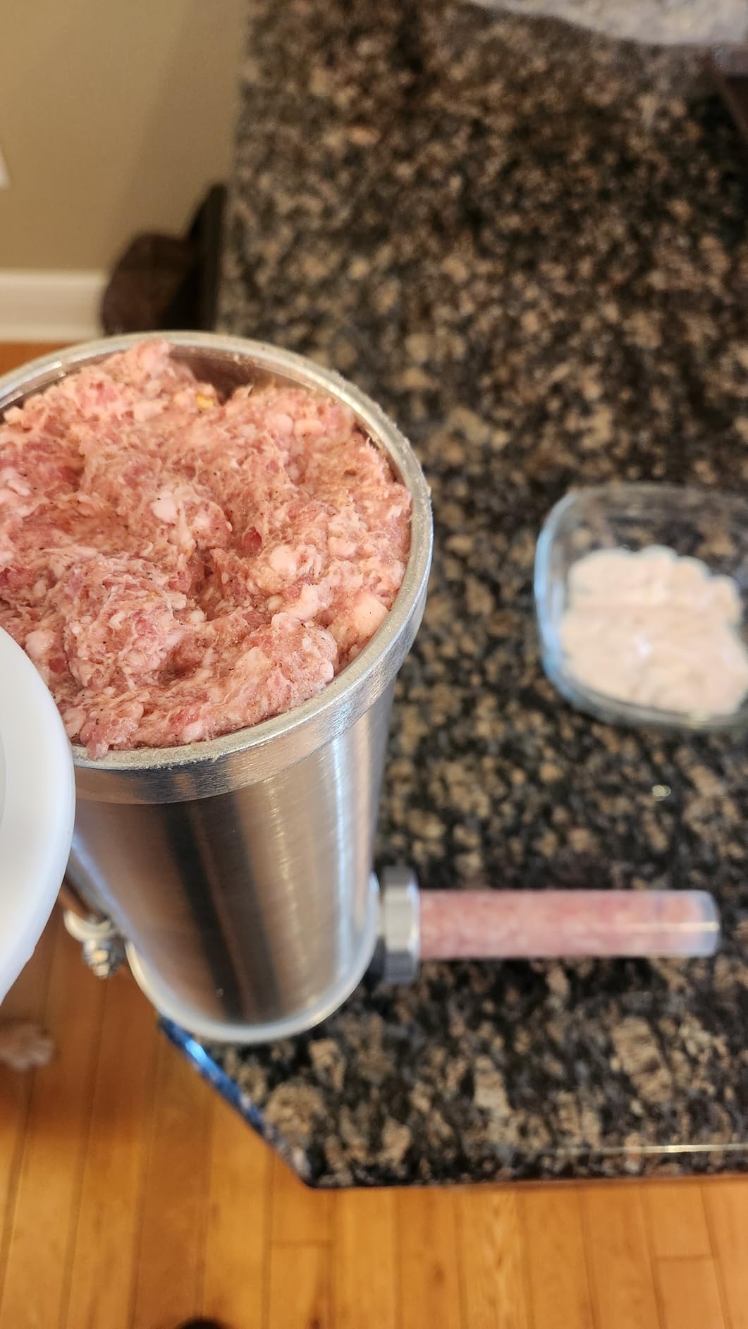 MASTER FENG Sausage Stuffer Stainless Steel Homemade Sausage Maker (2.5LBS VERTICAL) customer photo 2